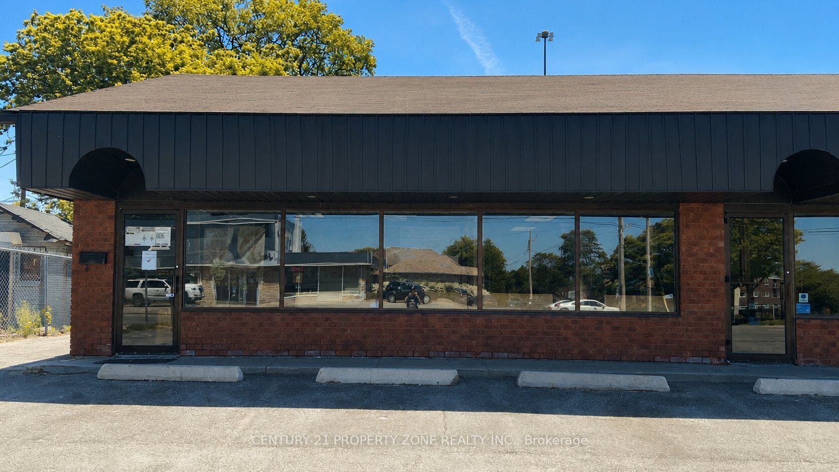 1077 Weber Street E, #4 & 5, Kitchener, Waterloo ON N2A 3Y5 1077 Weber Street E, #4 & 5, Kitchener, Waterloo ON N2A 3Y5