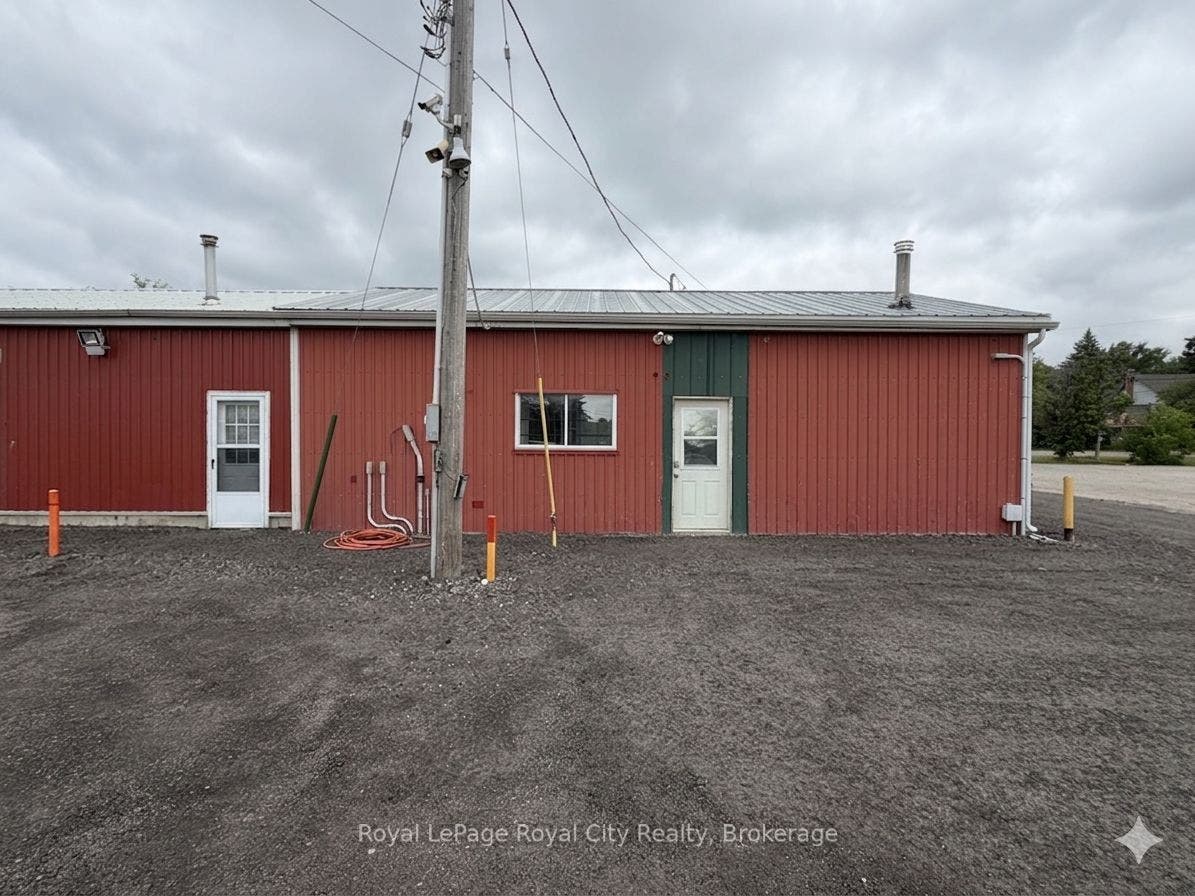 700 YORK Road, #UNIT B & C, Guelph, Wellington ON N1E 6A5 OFFICE exterior