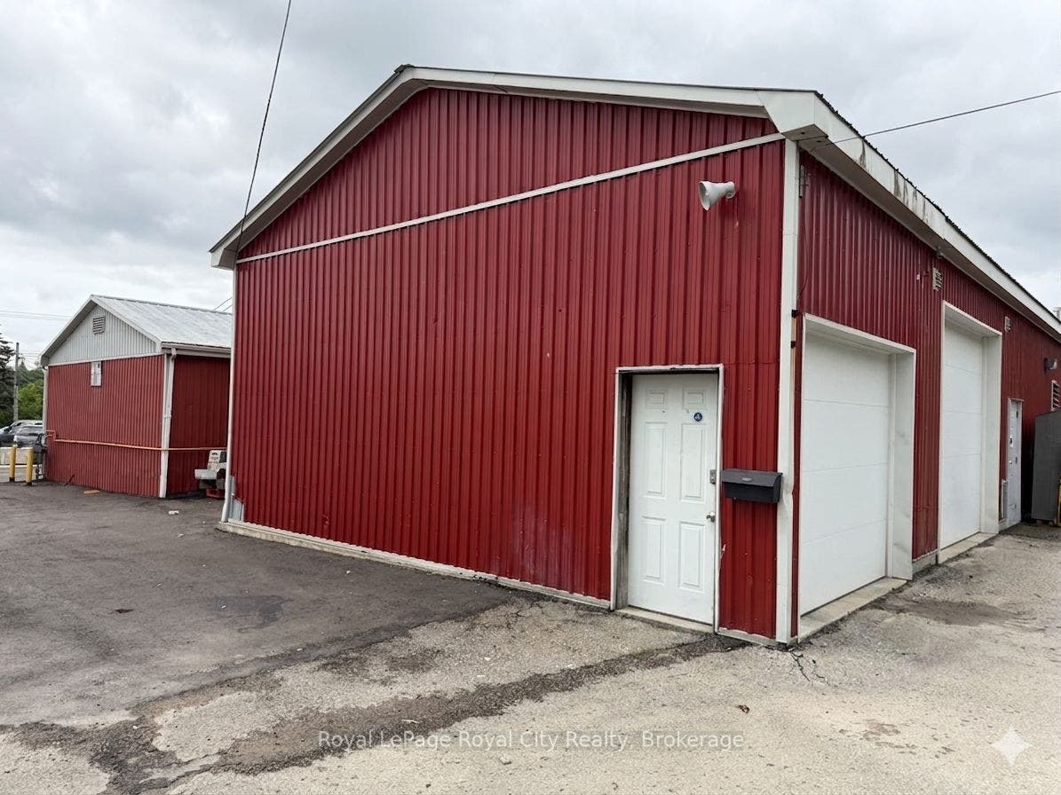 700 YORK Road, #UNIT B & C, Guelph, Wellington ON N1E 6A5 INDUSTRIAL exterior