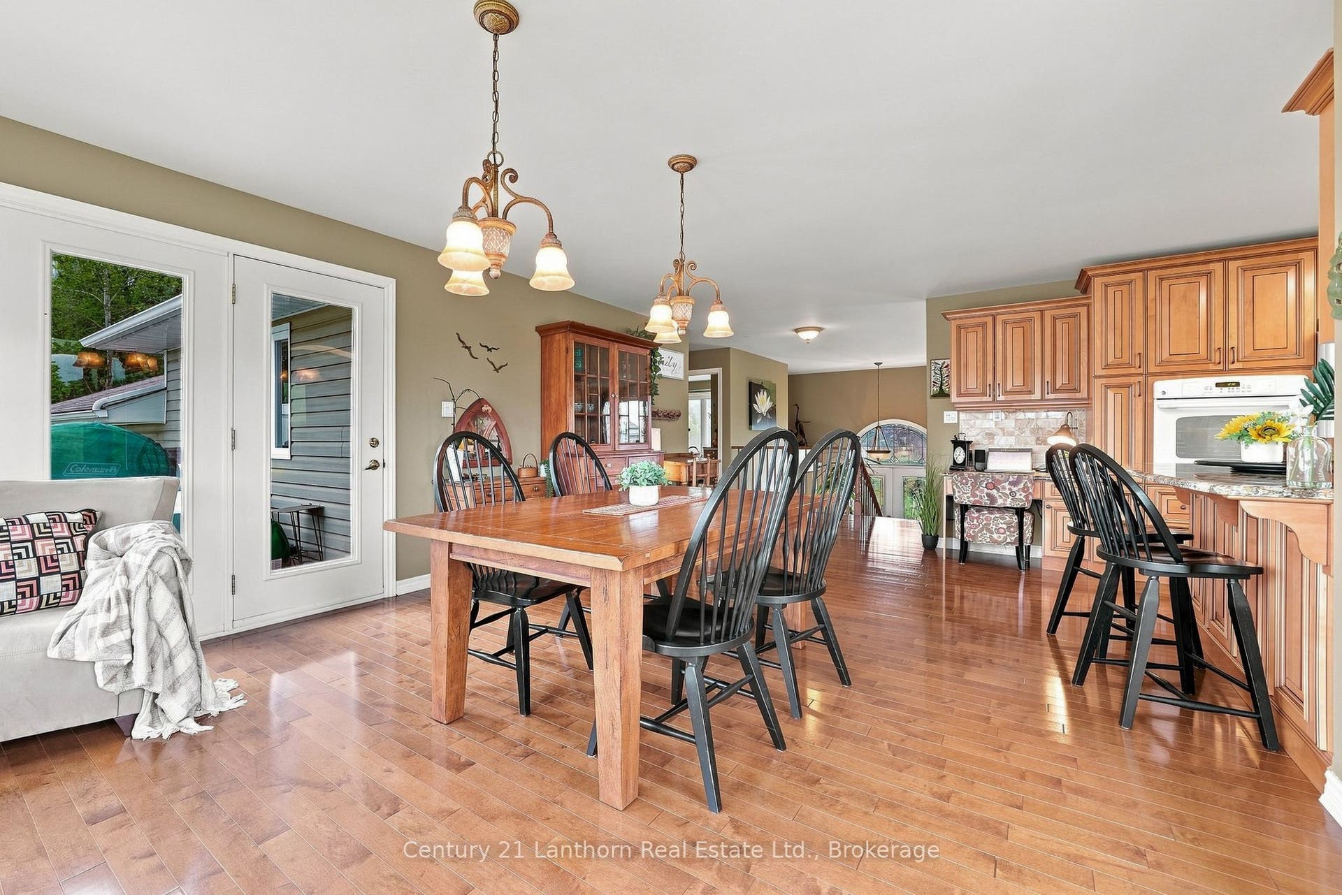 2318 Hutcheson (HWY 15) Drive, Kingston, Frontenac ON K7L 4V3