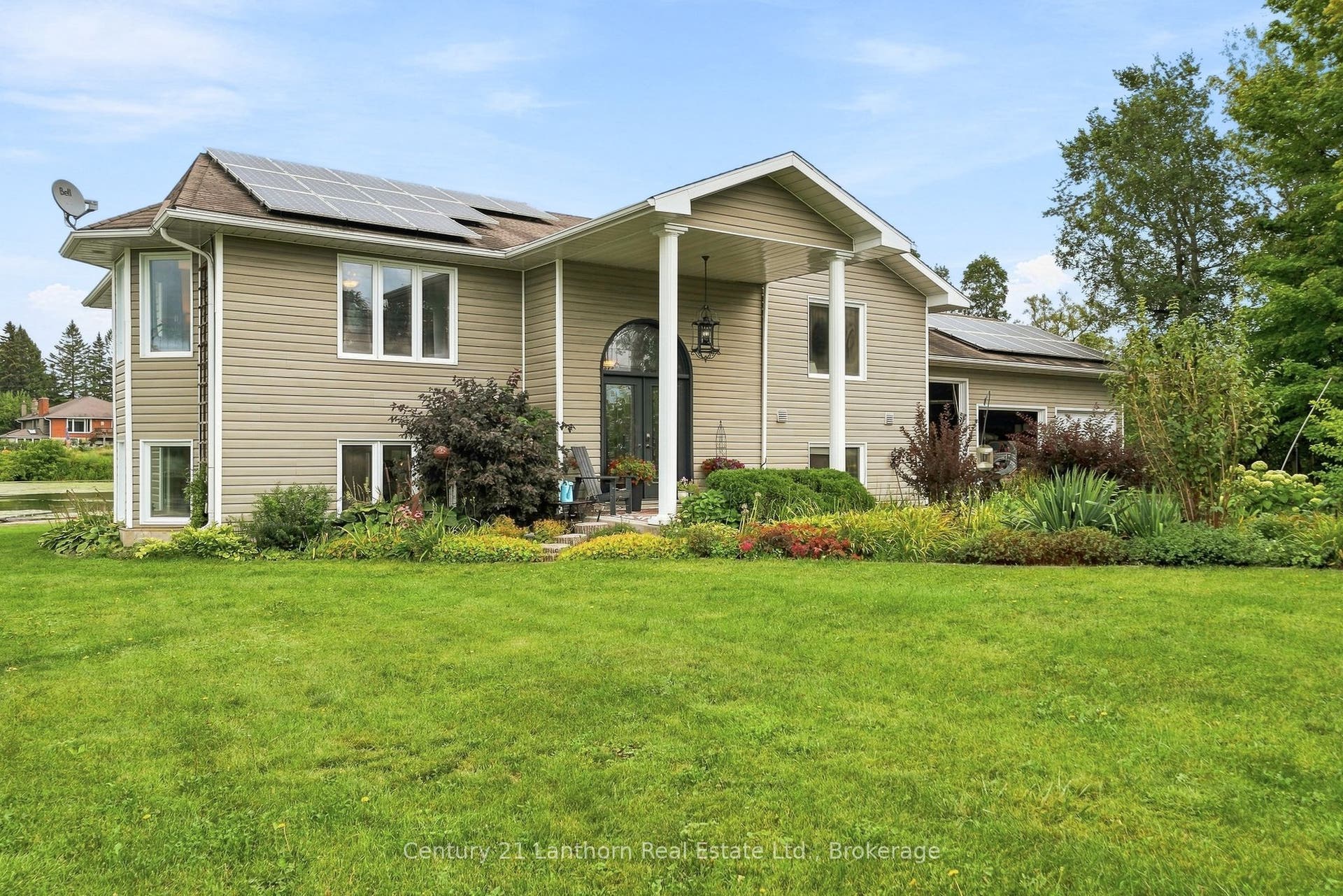 2318 Hutcheson (HWY 15) Drive, Kingston, Frontenac ON K7L 4V3