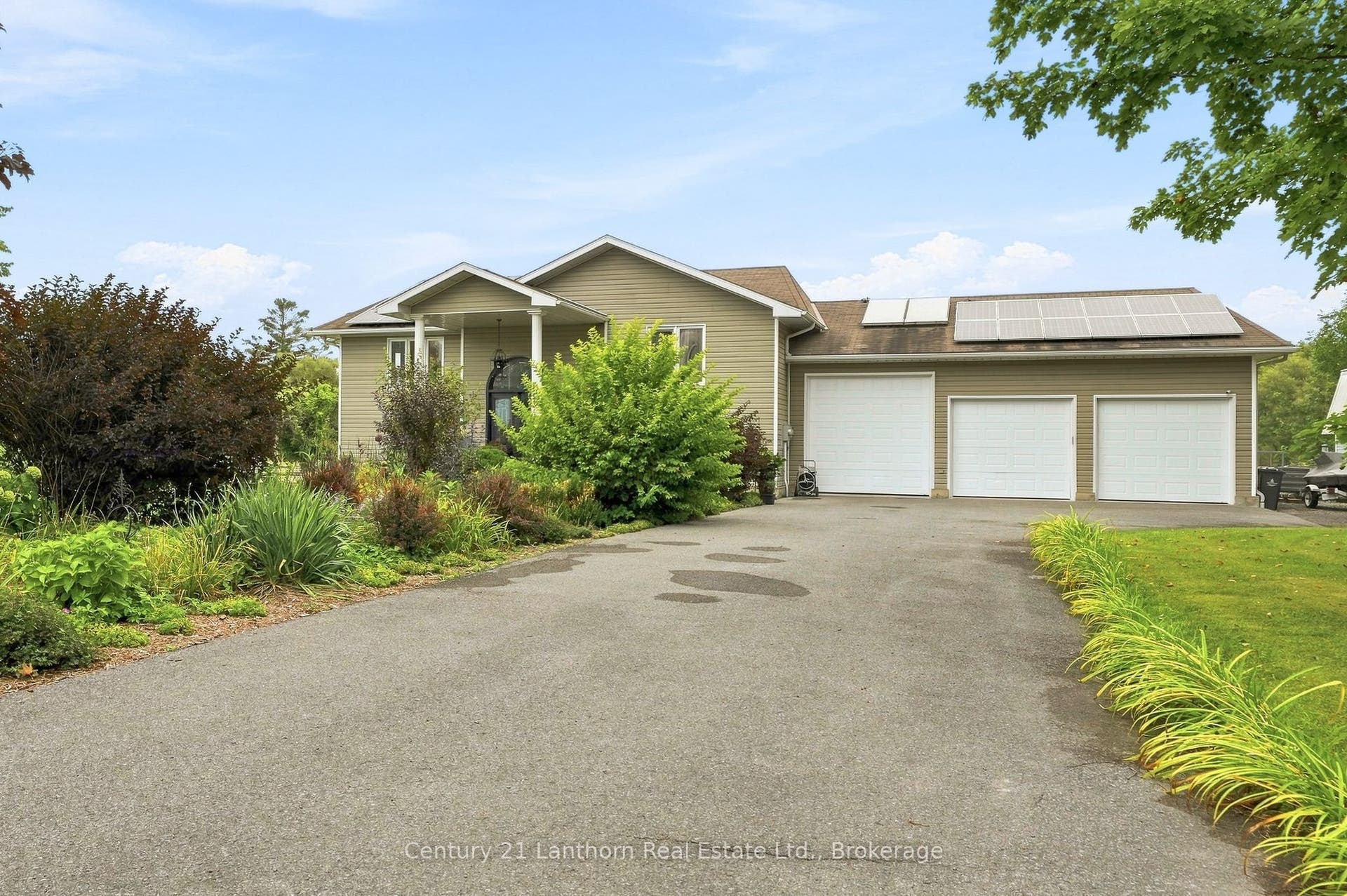 2318 Hutcheson (HWY 15) Drive, Kingston, Frontenac ON K7L 4V3