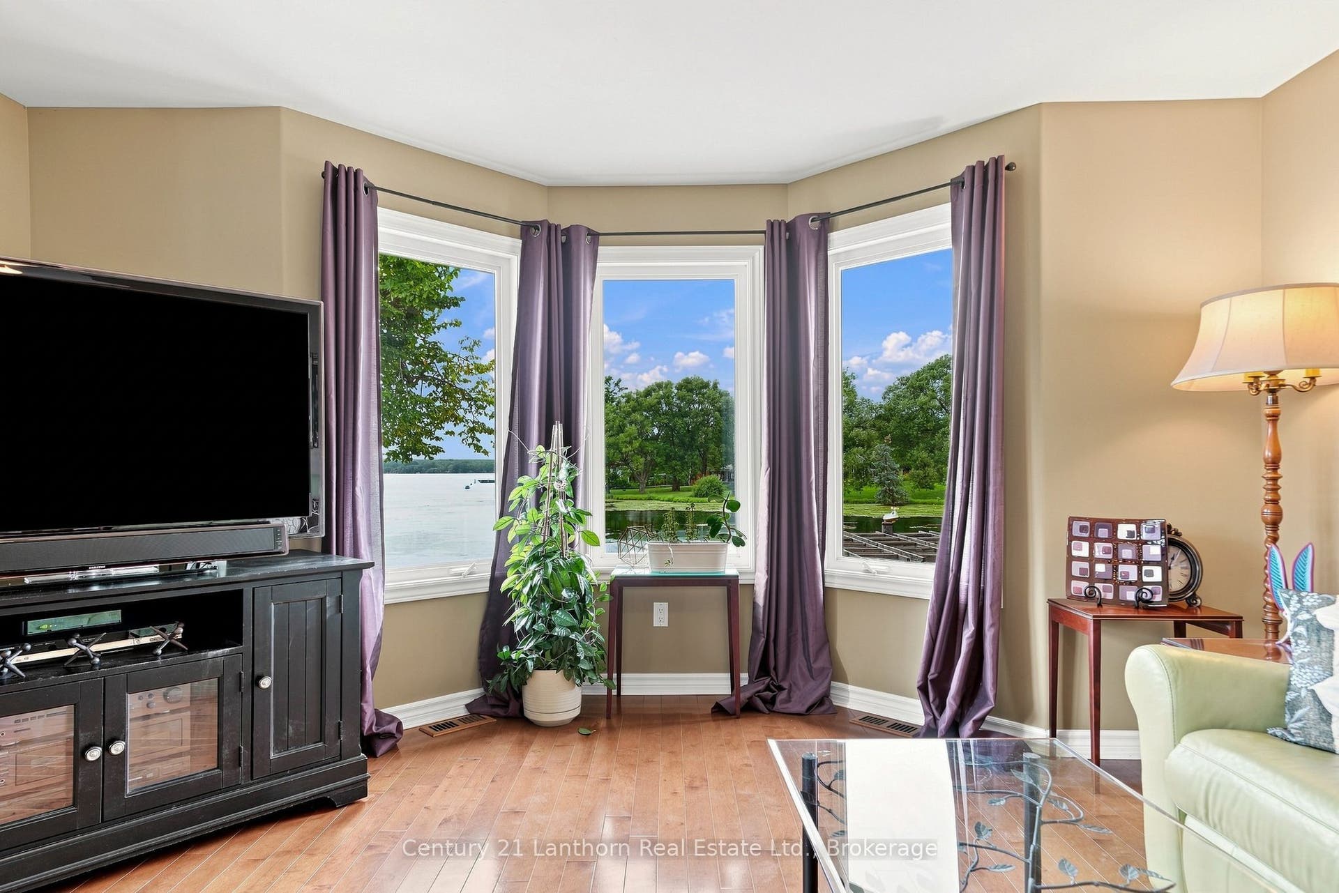 2318 Hutcheson (HWY 15) Drive, Kingston, Frontenac ON K7L 4V3