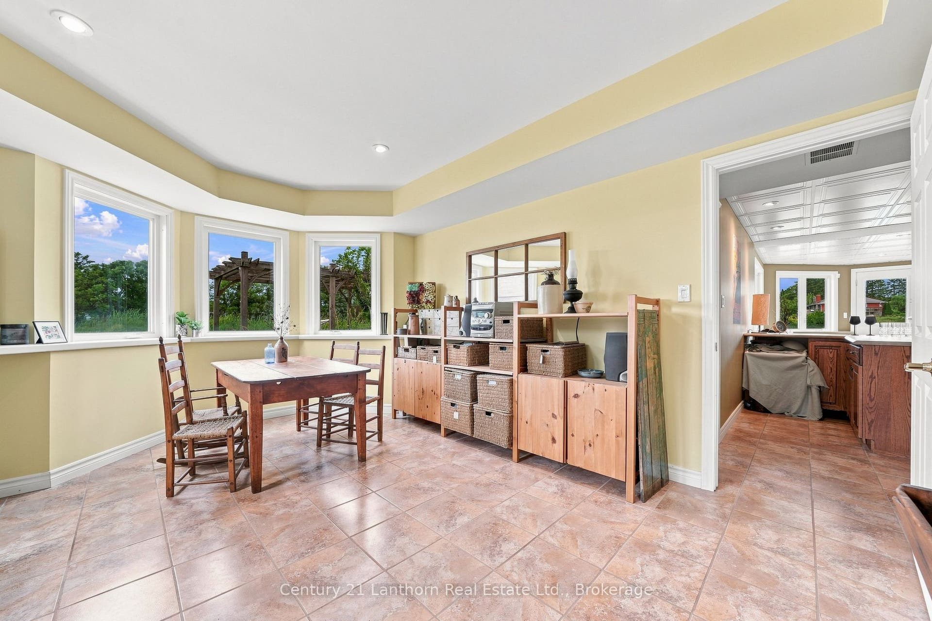 2318 Hutcheson (HWY 15) Drive, Kingston, Frontenac ON K7L 4V3