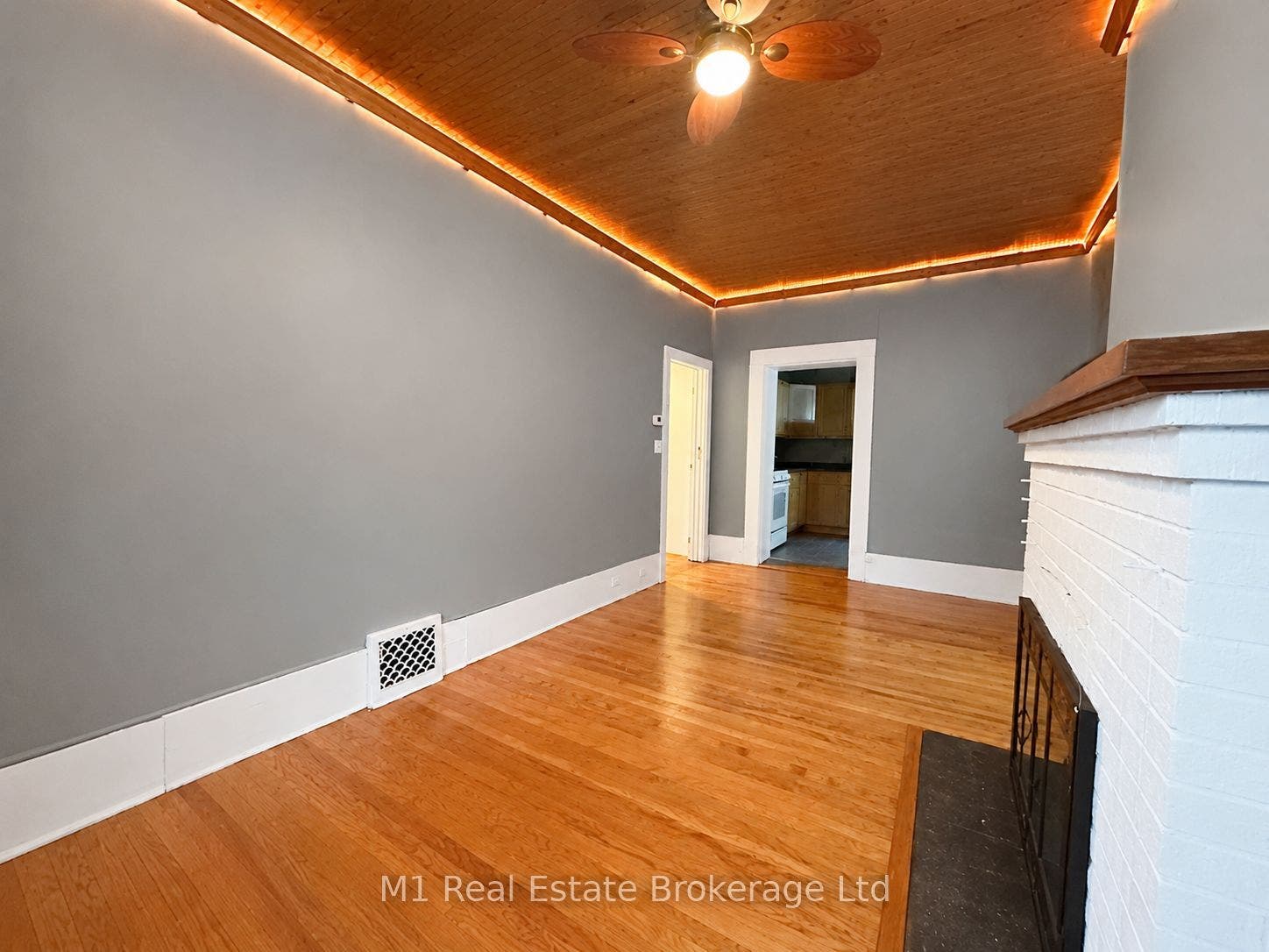 223 ST. GEORGE Street E, Centre Wellington, Wellington ON N1M 1K5 AI-enhanced