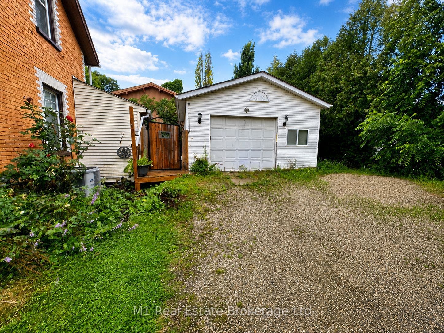 223 ST. GEORGE Street E, Centre Wellington, Wellington ON N1M 1K5 AI-enhanced