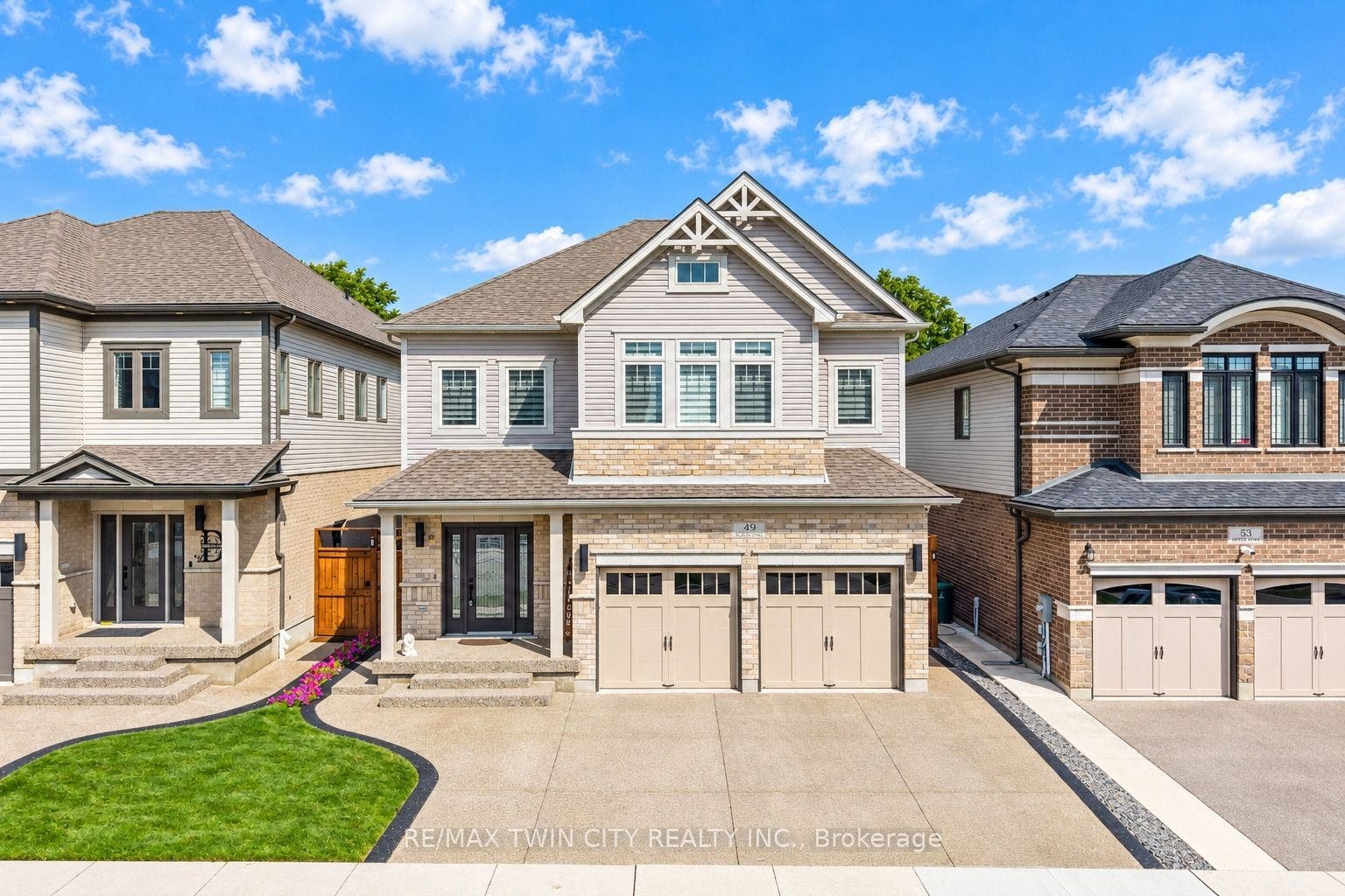 49 Scots Pine Trail, Kitchener, Waterloo ON N2R 0N6 49 Scots Pine Trail, Kitchener, Waterloo ON N2R 0N6