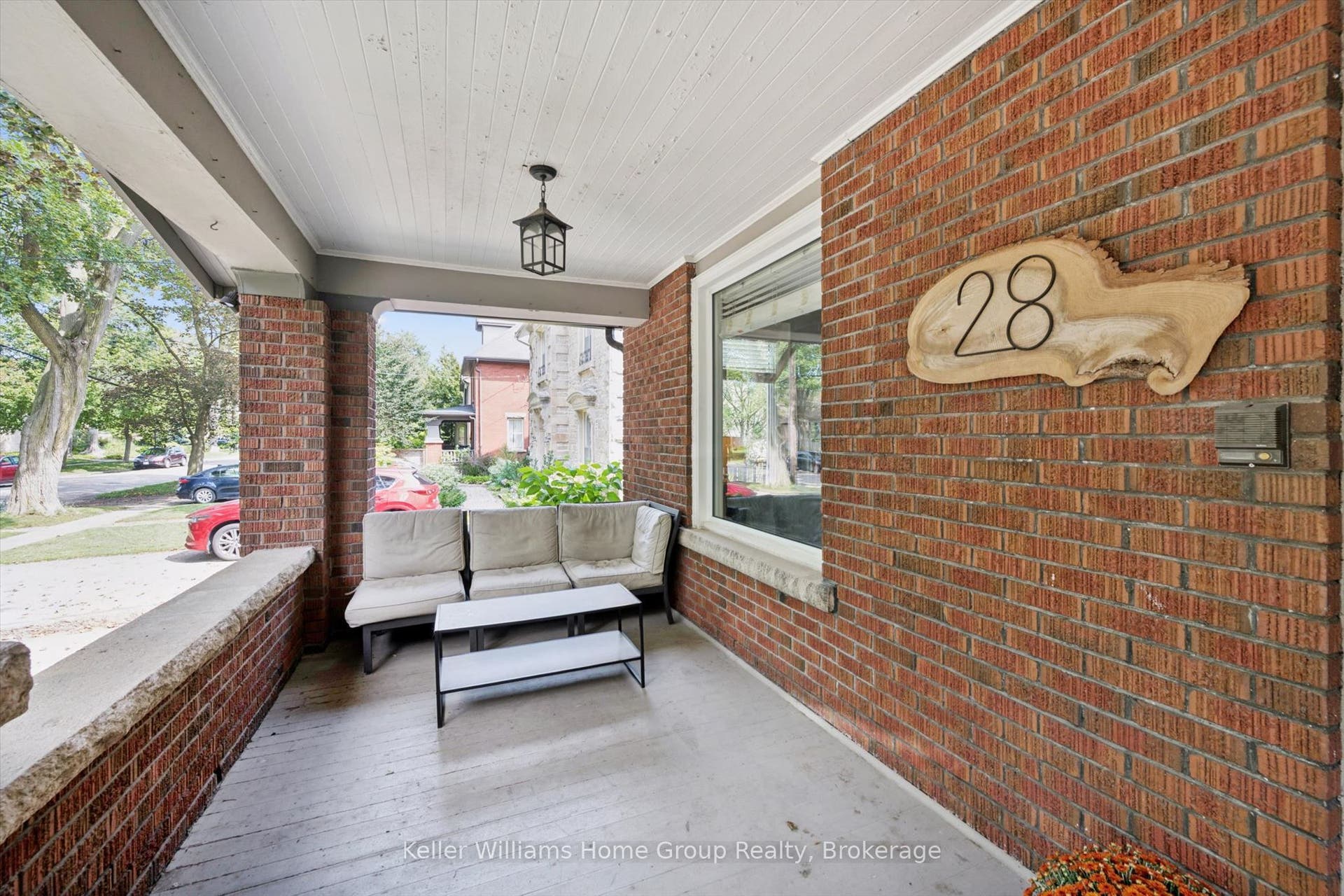 28 Oxford Street, Guelph, Wellington ON N1H 2M3 28 Oxford Street, Guelph, Wellington ON N1H 2M3