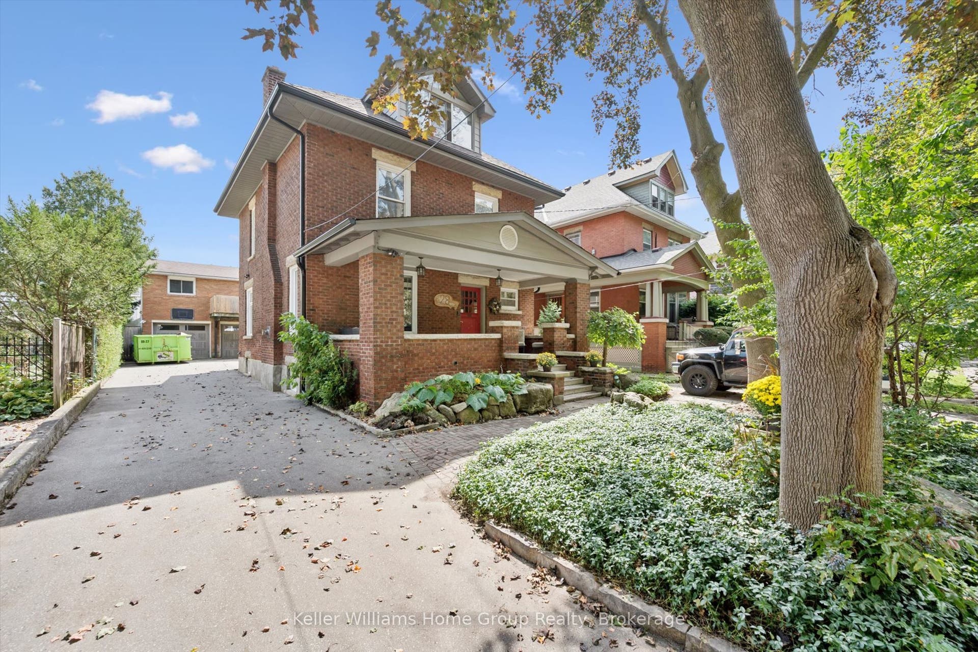 28 Oxford Street, Guelph, Wellington ON N1H 2M3 28 Oxford Street, Guelph, Wellington ON N1H 2M3