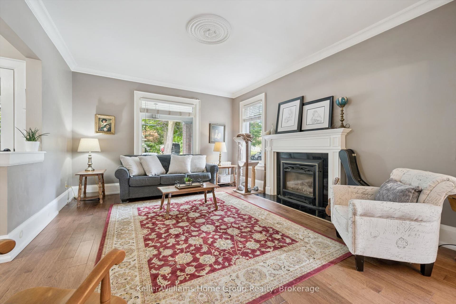 28 Oxford Street, Guelph, Wellington ON N1H 2M3 28 Oxford Street, Guelph, Wellington ON N1H 2M3