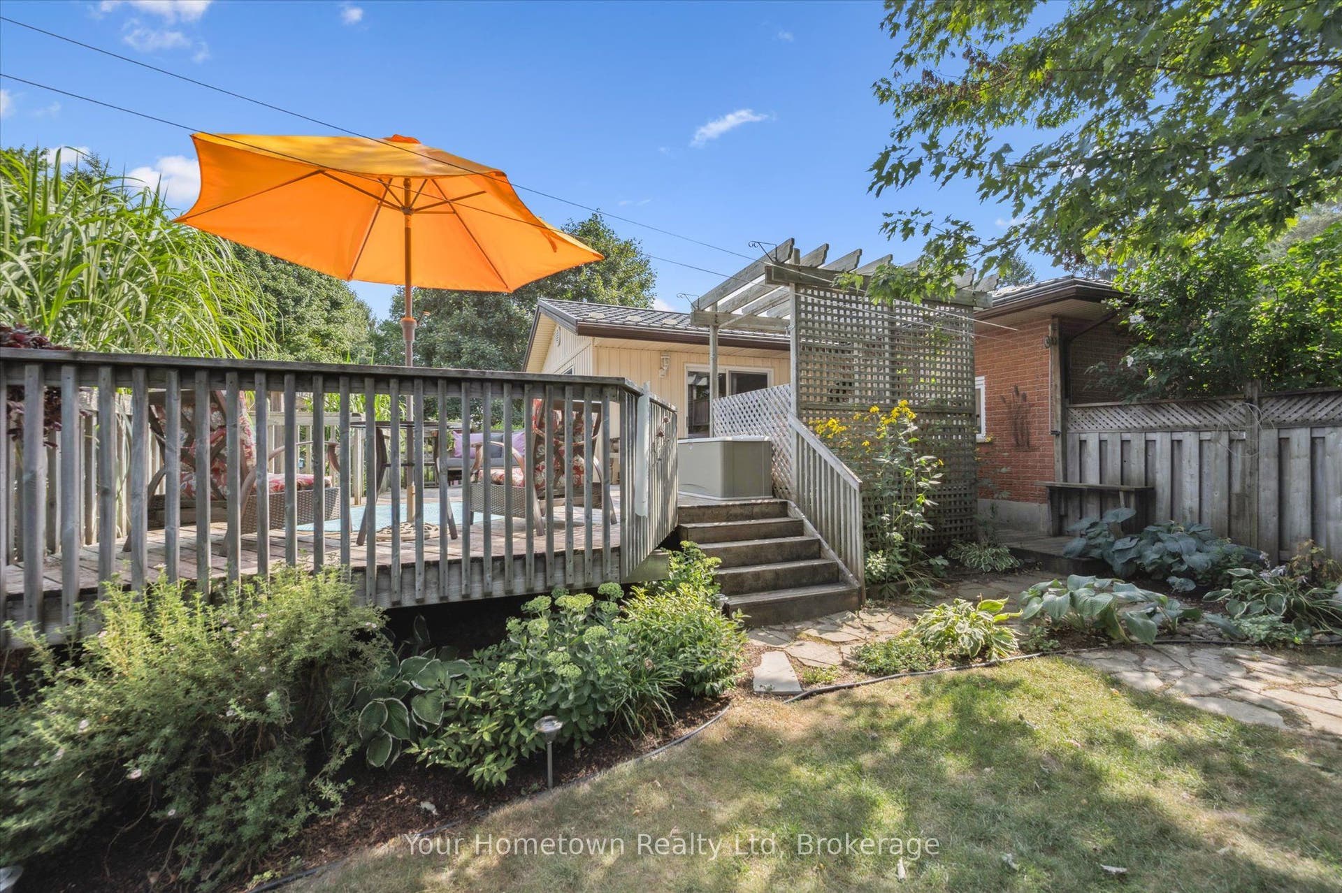 220 Colborne Street, Centre Wellington, Wellington ON N0B 1S0 220 Colborne Street, Centre Wellington, Wellington ON N0B 1S0