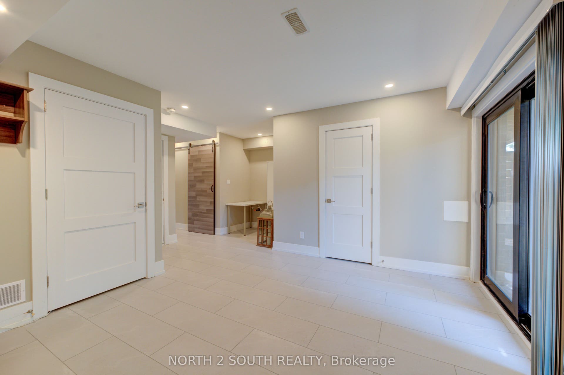 3 Spring Lane, #B, Brantford, Brantford ON N3T 4M2 3 Spring Lane, #B, Brantford, Brantford ON N3T 4M2