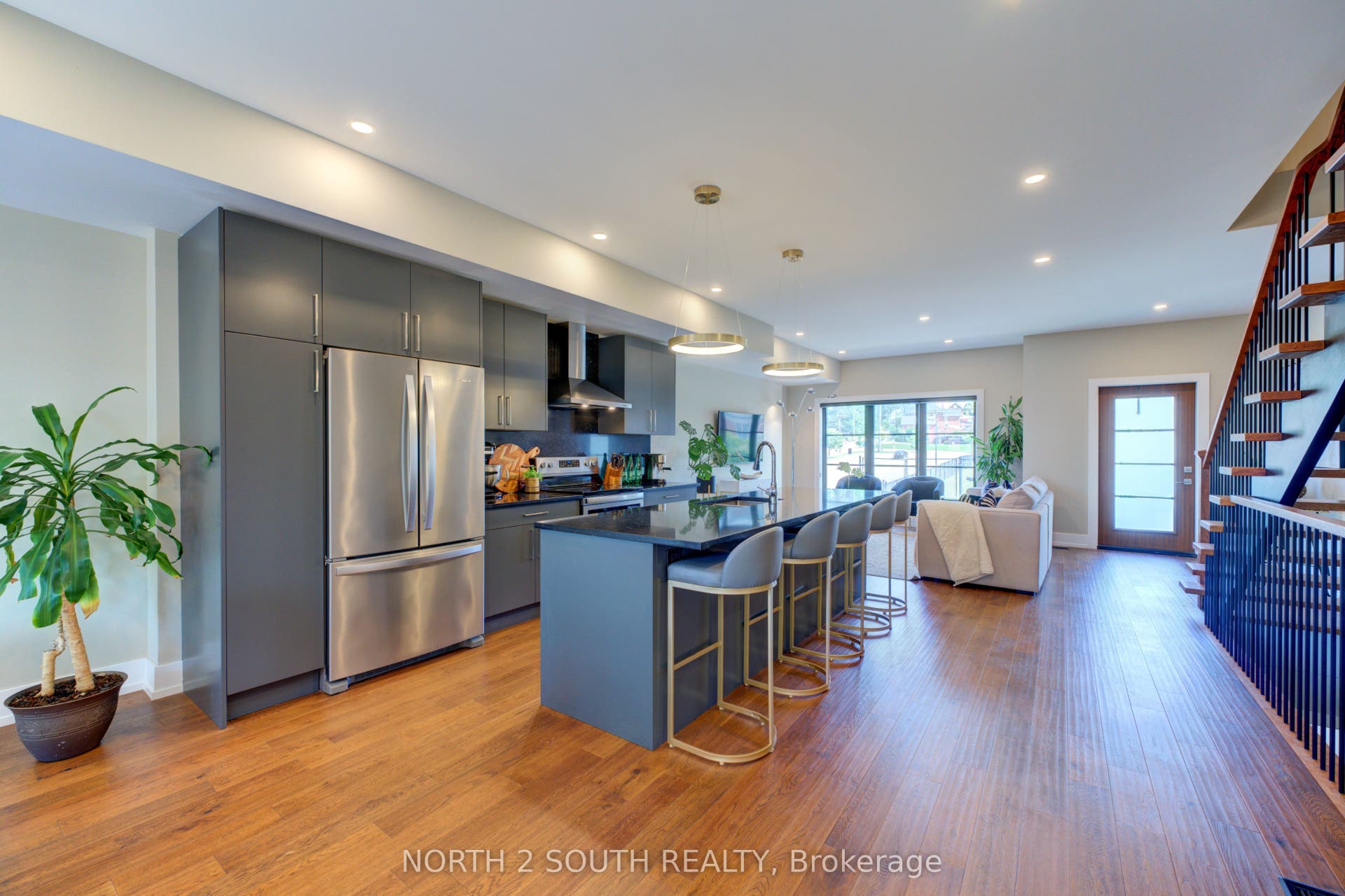 3 Spring Lane, #B, Brantford, Brantford ON N3T 4M2 3 Spring Lane, #B, Brantford, Brantford ON N3T 4M2