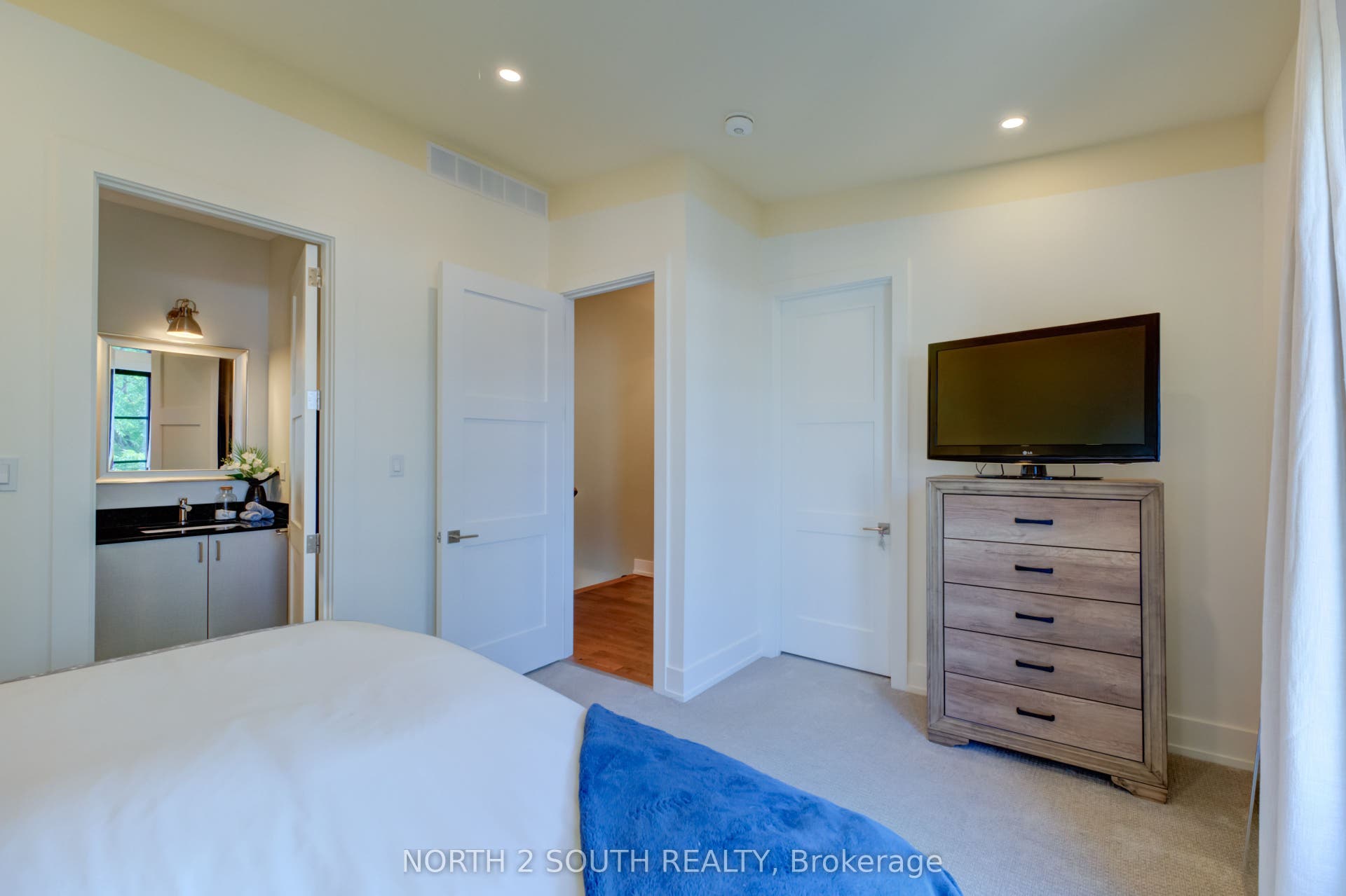 3 Spring Lane, #B, Brantford, Brantford ON N3T 4M2 3 Spring Lane, #B, Brantford, Brantford ON N3T 4M2
