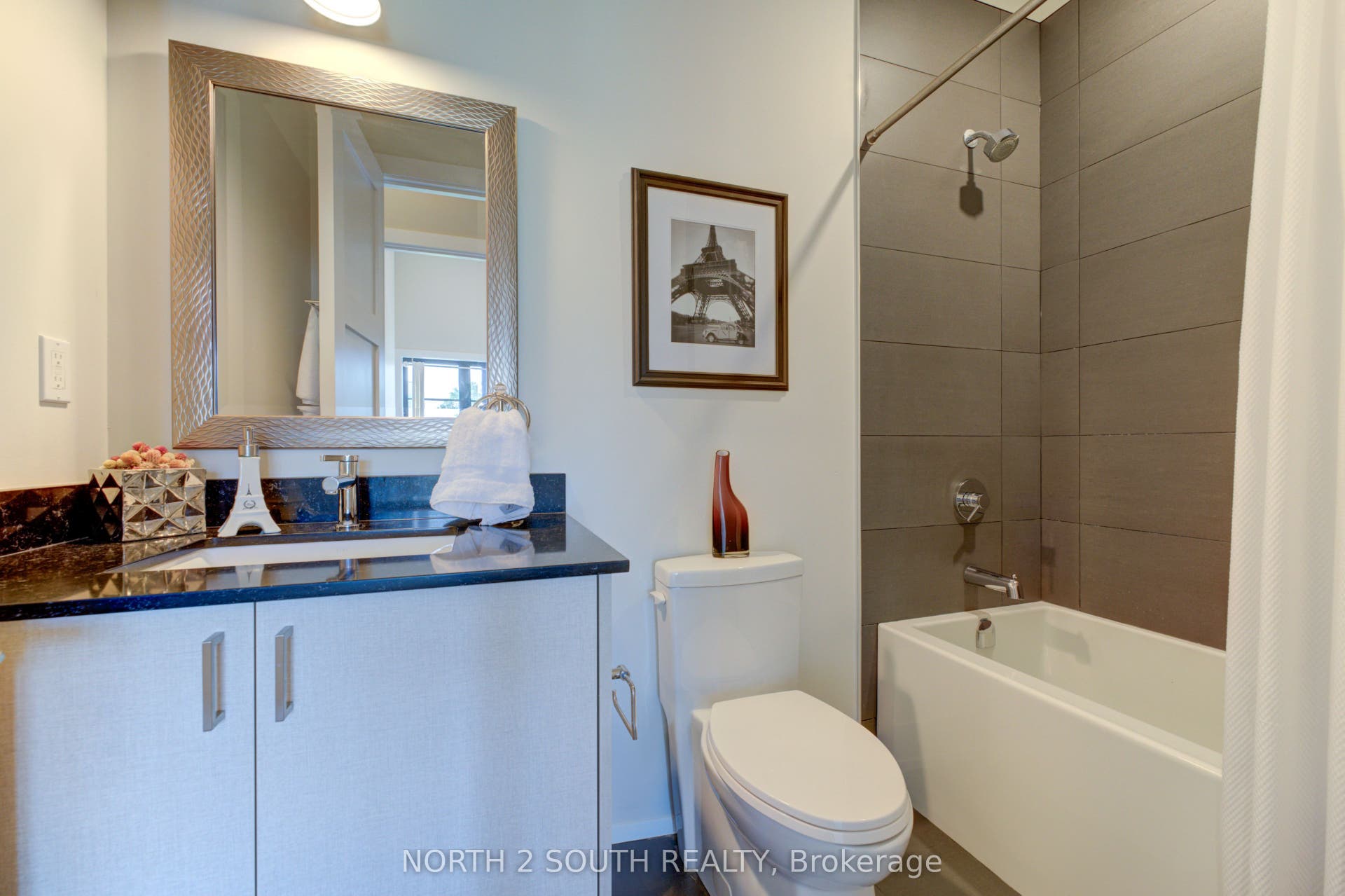 3 Spring Lane, #B, Brantford, Brantford ON N3T 4M2 3 Spring Lane, #B, Brantford, Brantford ON N3T 4M2