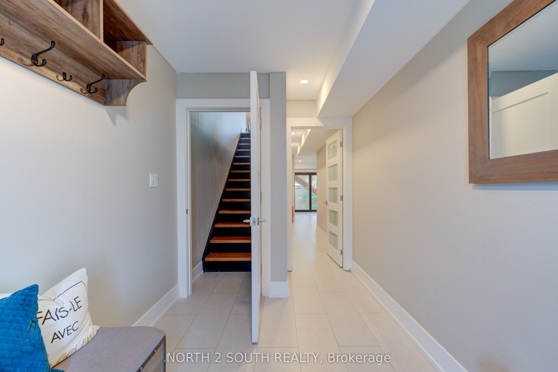 3 Spring Lane, #B, Brantford, Brantford ON N3T 4M2 3 Spring Lane, #B, Brantford, Brantford ON N3T 4M2