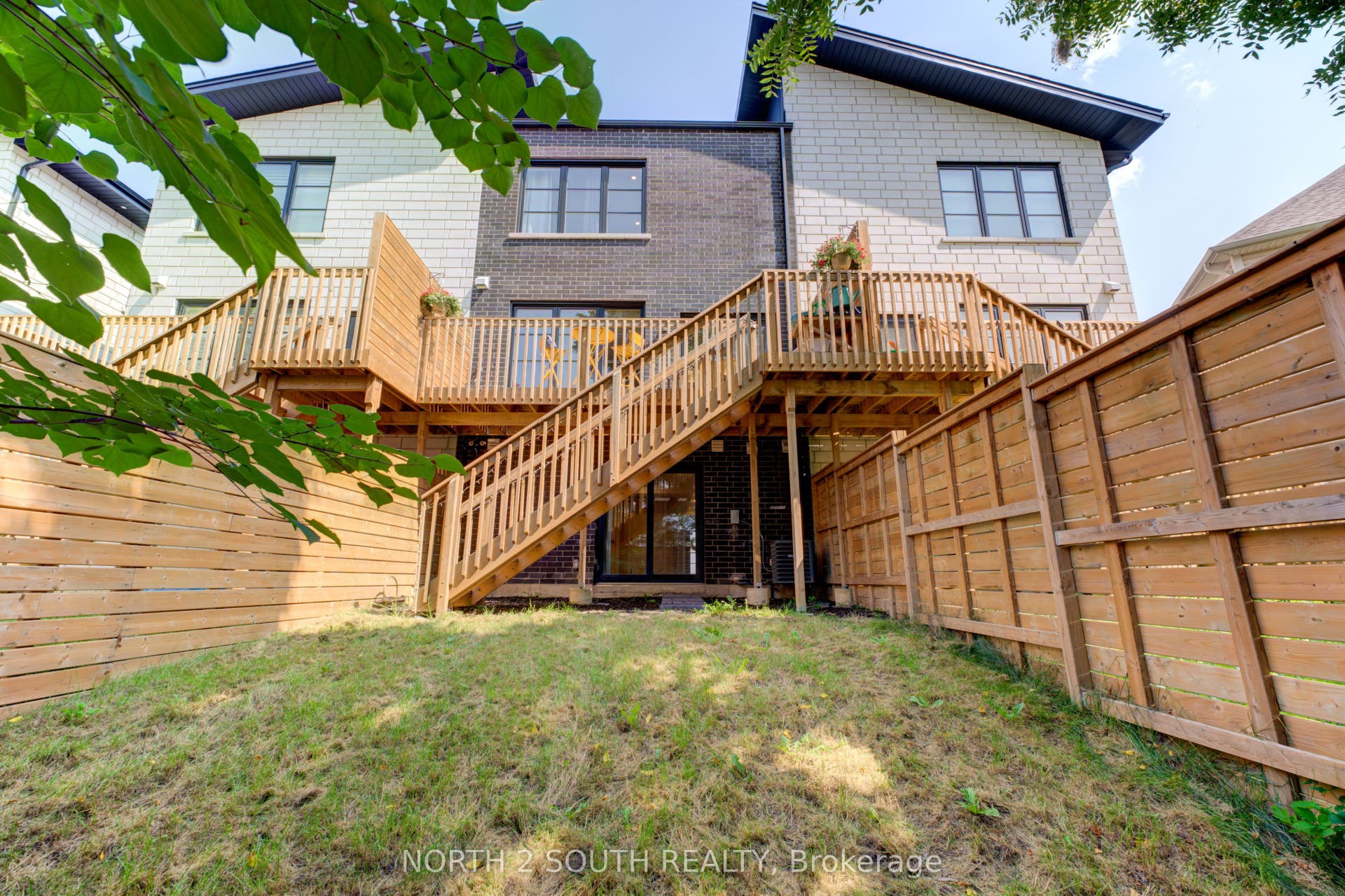 3 Spring Lane, #B, Brantford, Brantford ON N3T 4M2 3 Spring Lane, #B, Brantford, Brantford ON N3T 4M2
