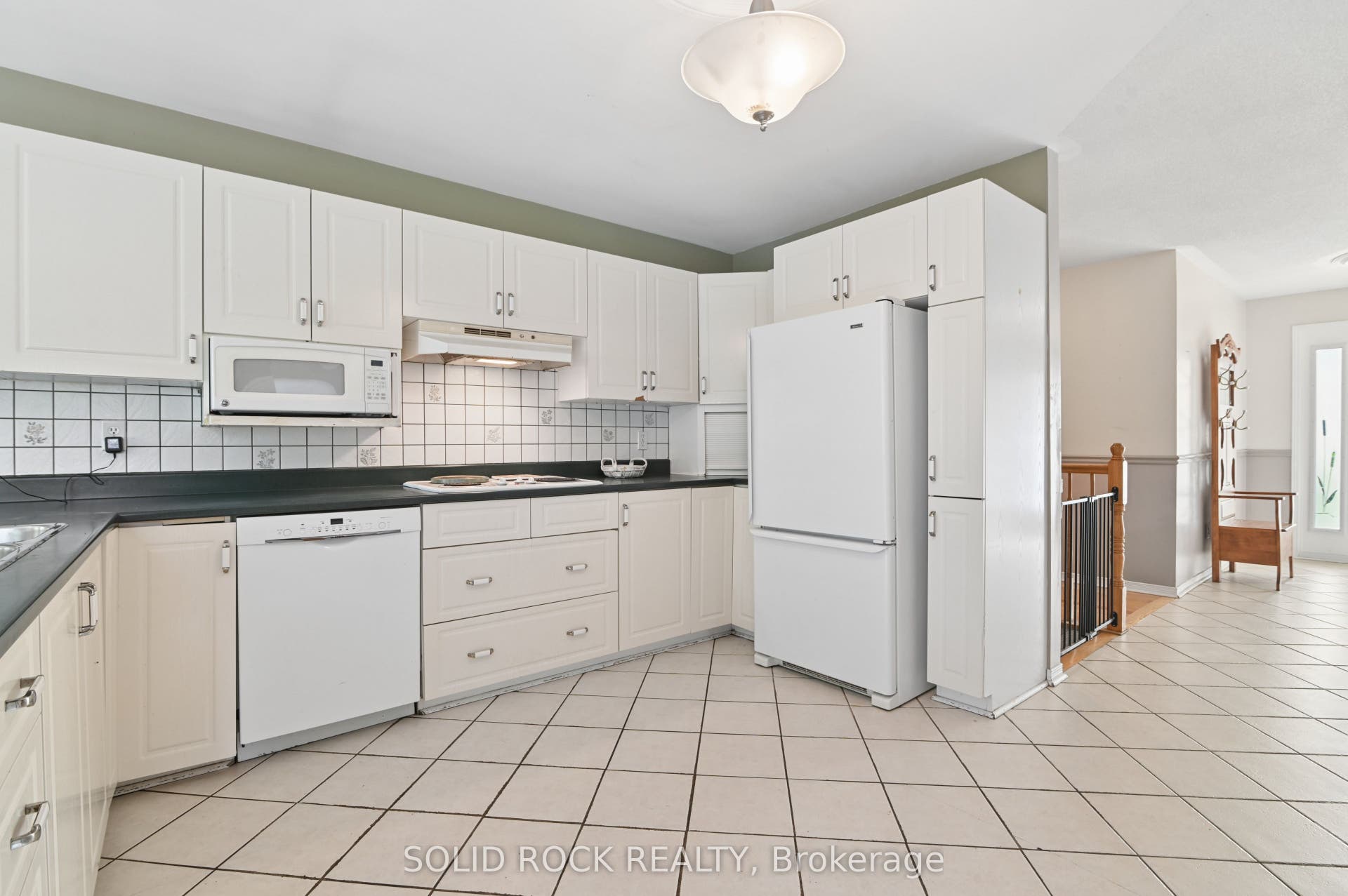 5663 Ferdinand Street, Greely - Metcalfe - Osgoode - Vernon And Area, Ottawa ON K0A 2W0 5663 Ferdinand Street, Greely - Metcalfe - Osgoode - Vernon And Area, Ottawa ON K0A 2W0
