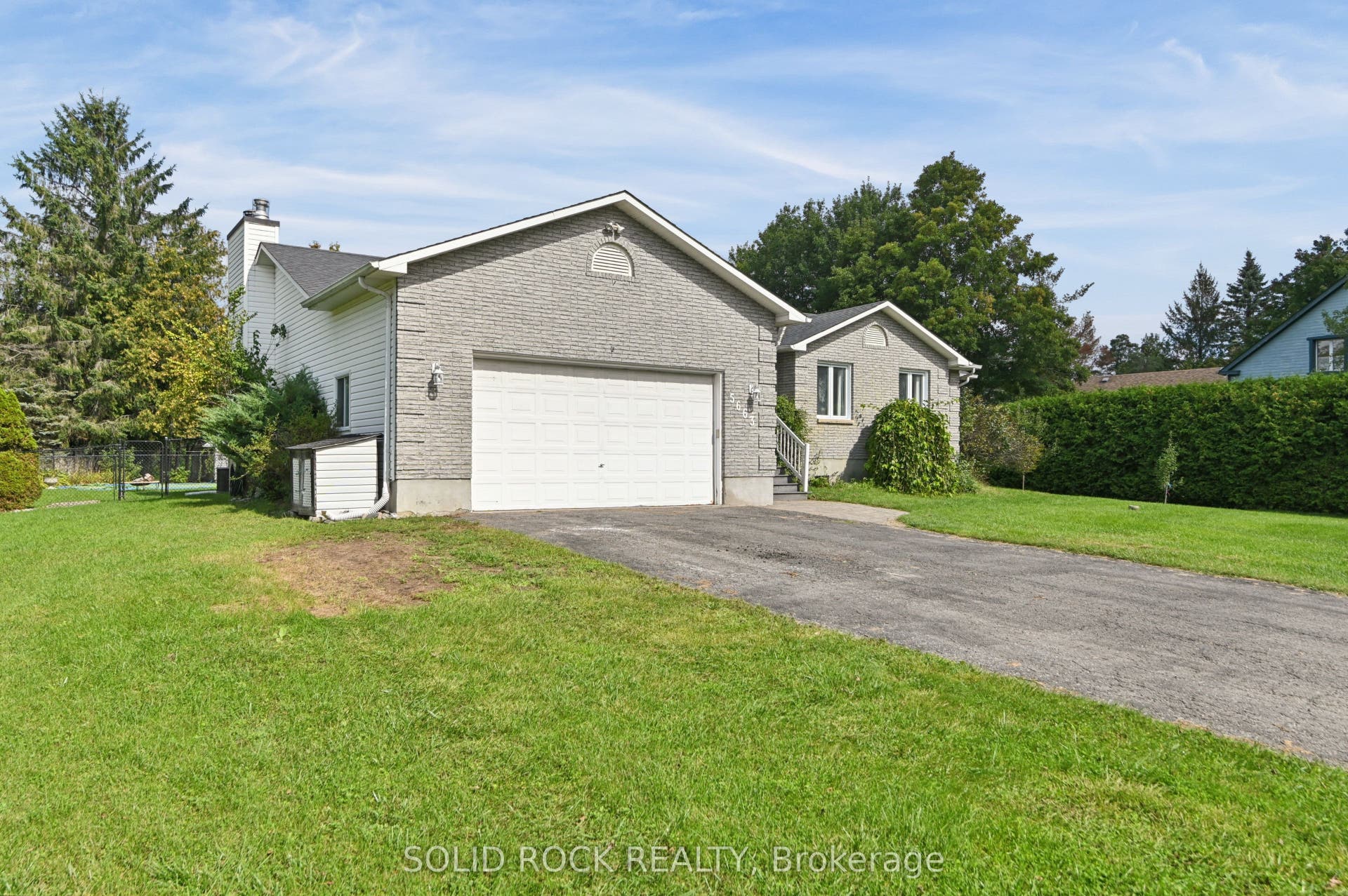 5663 Ferdinand Street, Greely - Metcalfe - Osgoode - Vernon And Area, Ottawa ON K0A 2W0 5663 Ferdinand Street, Greely - Metcalfe - Osgoode - Vernon And Area, Ottawa ON K0A 2W0