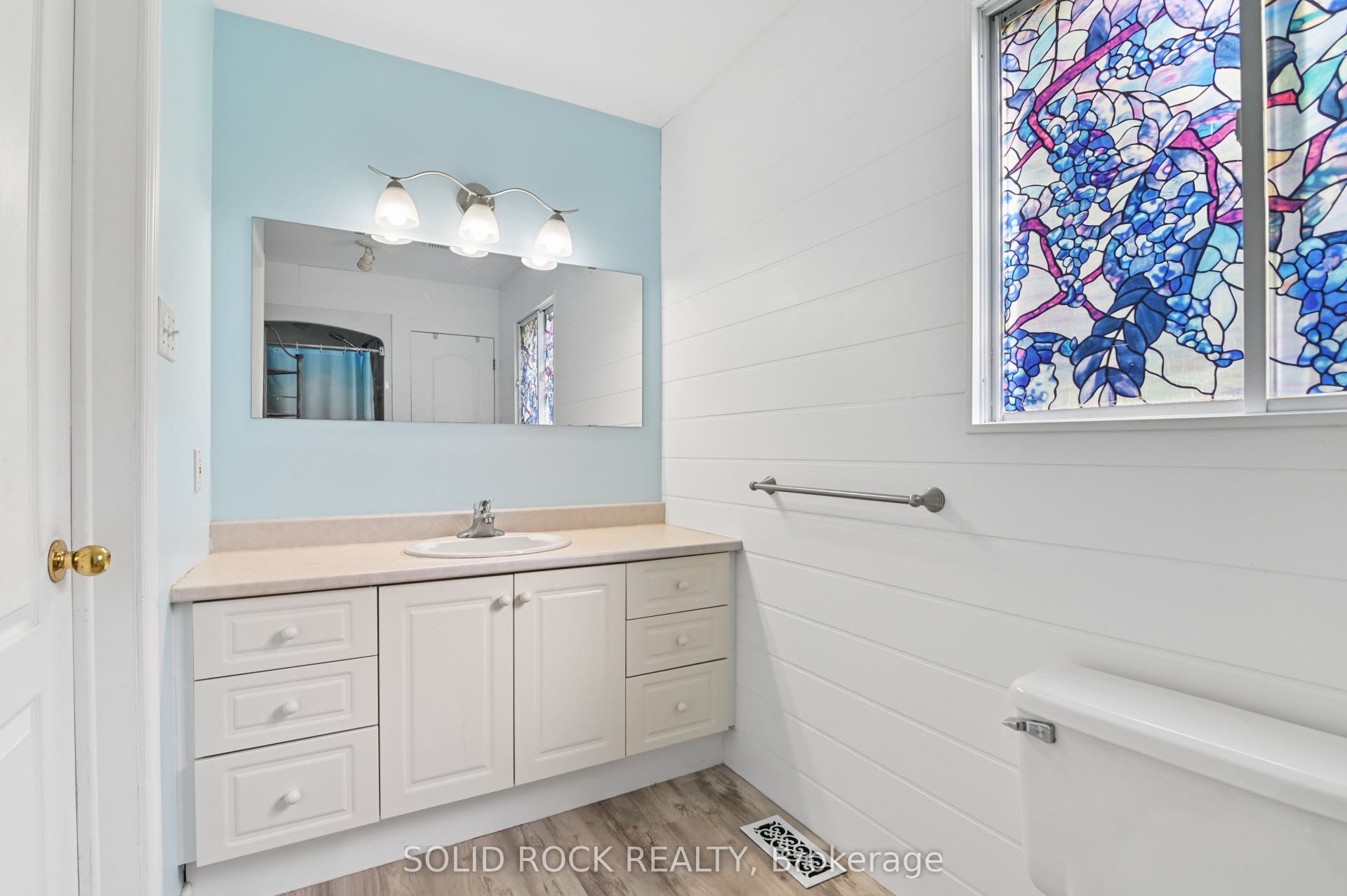 5663 Ferdinand Street, Greely - Metcalfe - Osgoode - Vernon And Area, Ottawa ON K0A 2W0 5663 Ferdinand Street, Greely - Metcalfe - Osgoode - Vernon And Area, Ottawa ON K0A 2W0