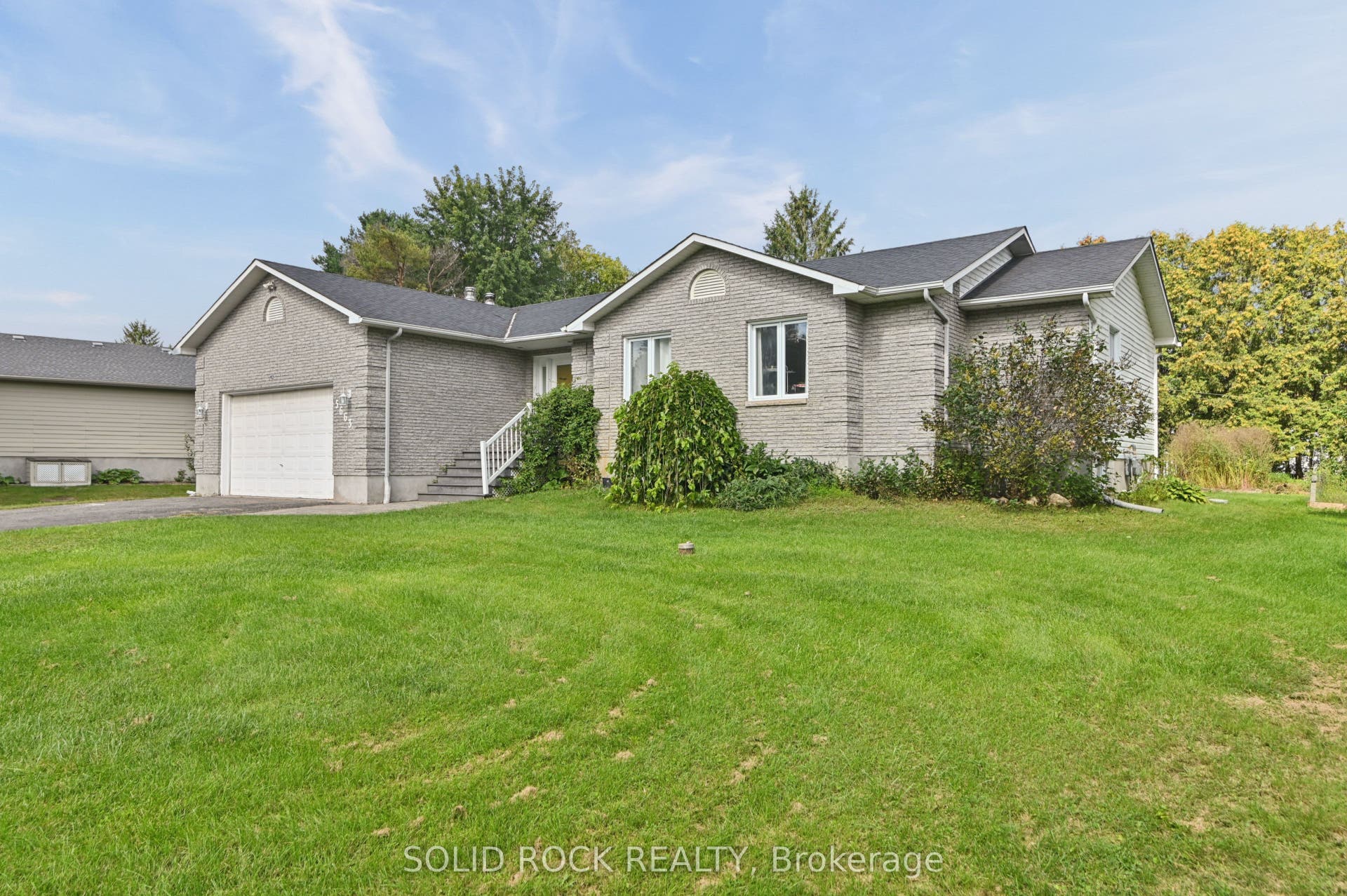 5663 Ferdinand Street, Greely - Metcalfe - Osgoode - Vernon And Area, Ottawa ON K0A 2W0 5663 Ferdinand Street, Greely - Metcalfe - Osgoode - Vernon And Area, Ottawa ON K0A 2W0
