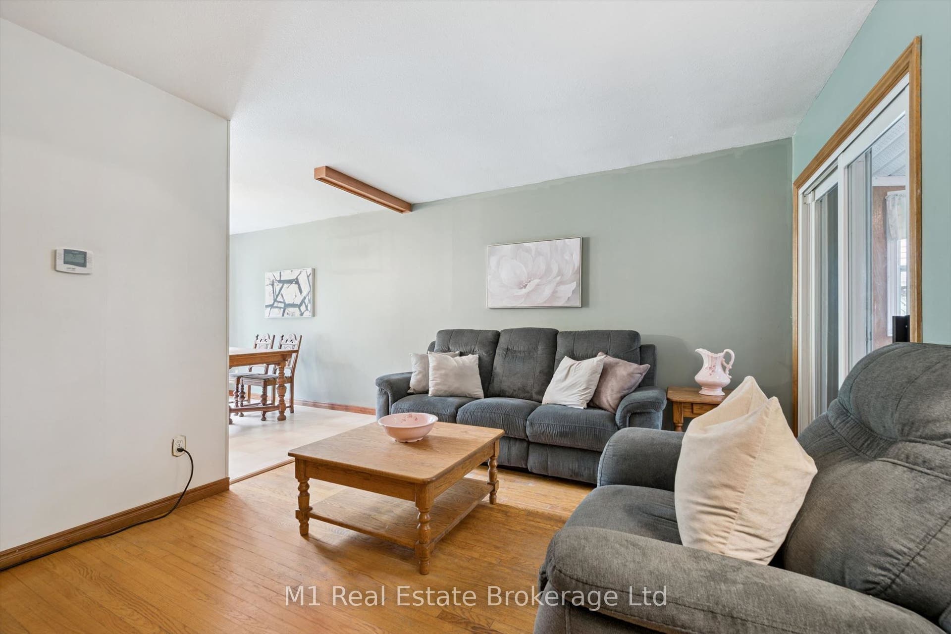 216 Parkside Drive E, Centre Wellington, Centre Wellington, Wellington ON N1M 3E8 216 Parkside Drive E, Centre Wellington, Centre Wellington, Wellington ON N1M 3E8