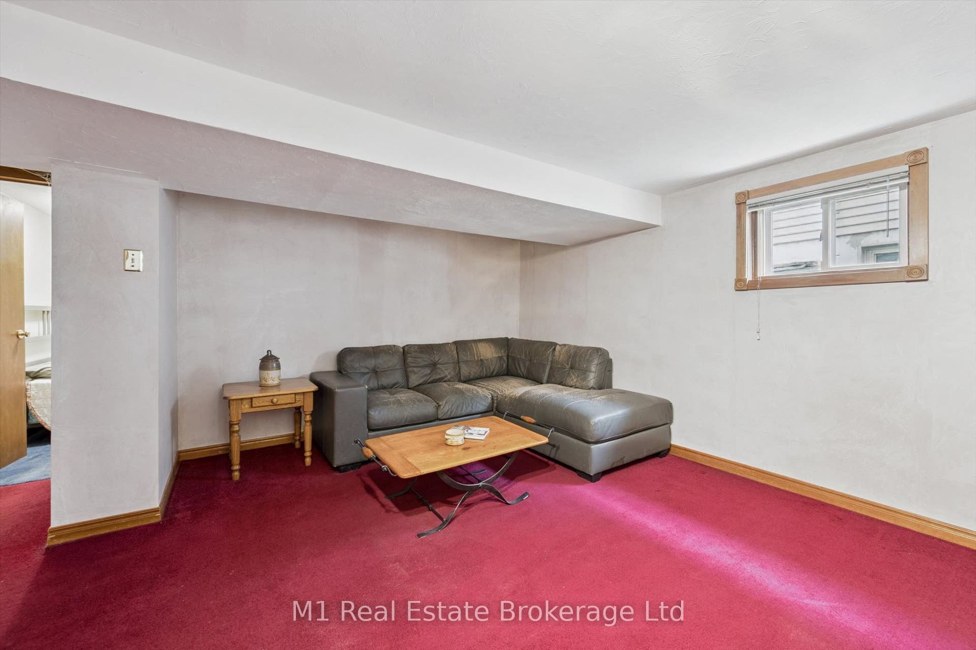 216 Parkside Drive E, Centre Wellington, Centre Wellington, Wellington ON N1M 3E8 216 Parkside Drive E, Centre Wellington, Centre Wellington, Wellington ON N1M 3E8