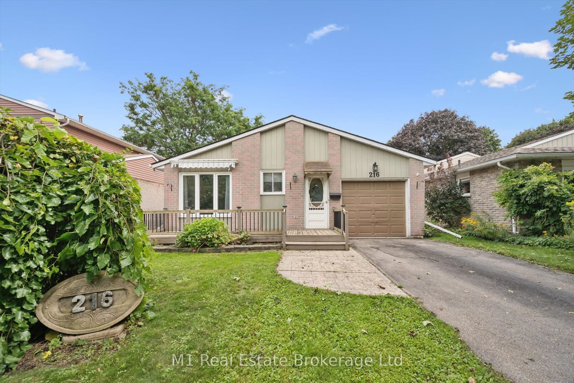 216 Parkside Drive E, Centre Wellington, Centre Wellington, Wellington ON N1M 3E8 216 Parkside Drive E, Centre Wellington, Centre Wellington, Wellington ON N1M 3E8