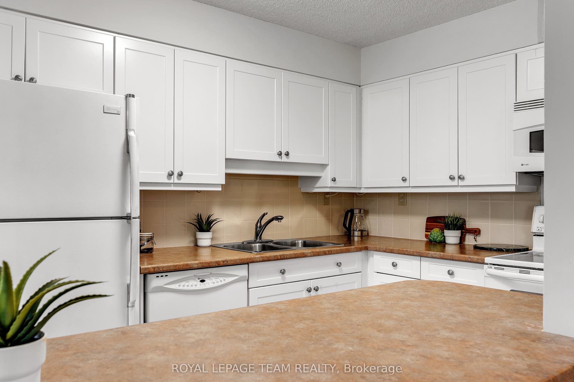 115 Barrett Court, #302, Kingston, Frontenac ON K7L 5H6 115 Barrett Court, #302, Kingston, Frontenac ON K7L 5H6