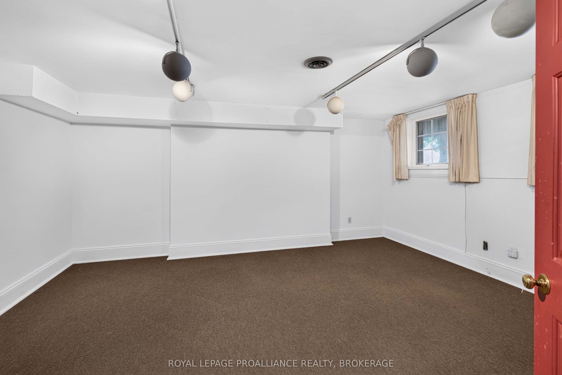 110 Lakeshore Boulevard, Kingston, Frontenac ON K7M 0A5 110 Lakeshore Boulevard, Kingston, Frontenac ON K7M 0A5