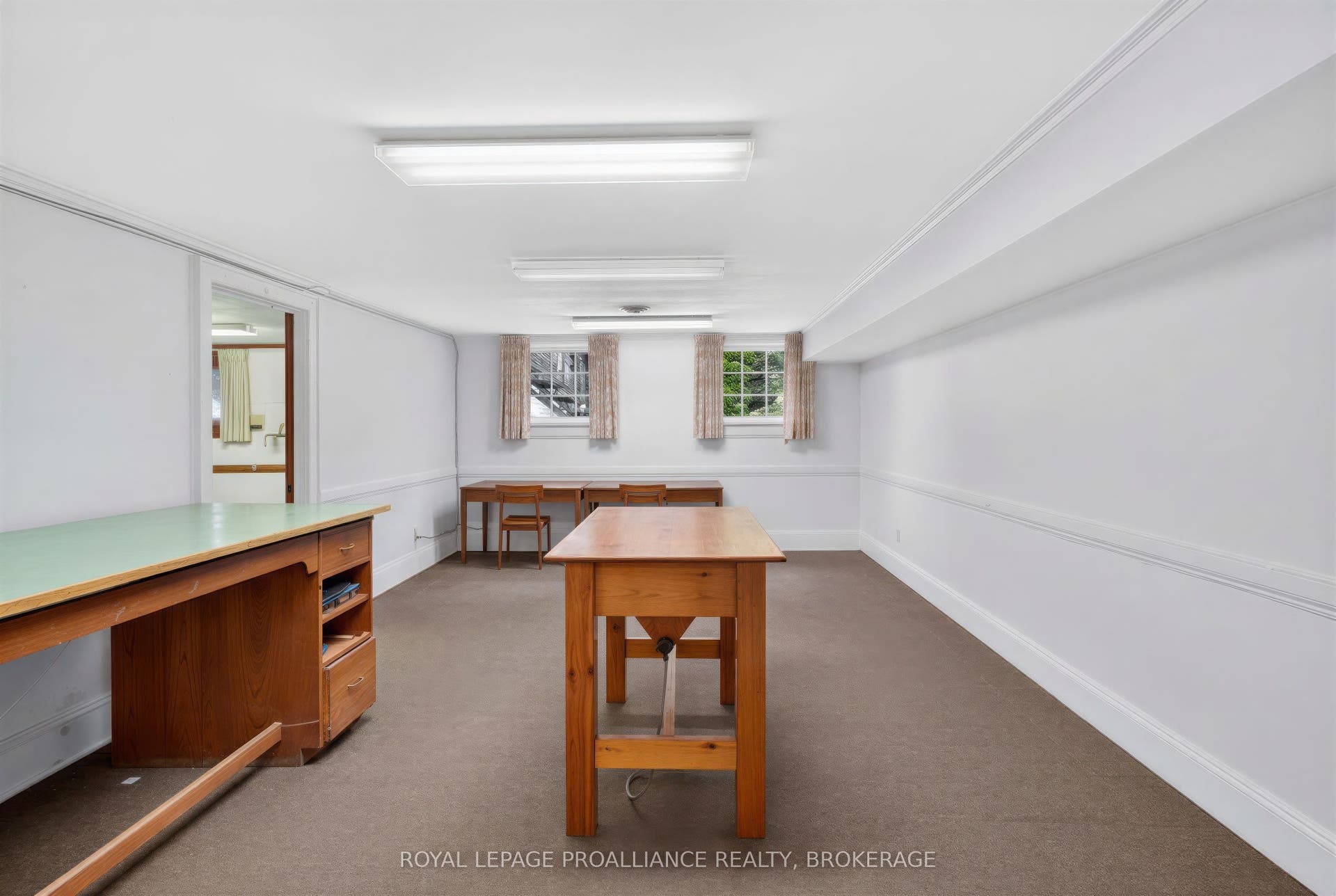 110 Lakeshore Boulevard, Kingston, Frontenac ON K7M 0A5 110 Lakeshore Boulevard, Kingston, Frontenac ON K7M 0A5