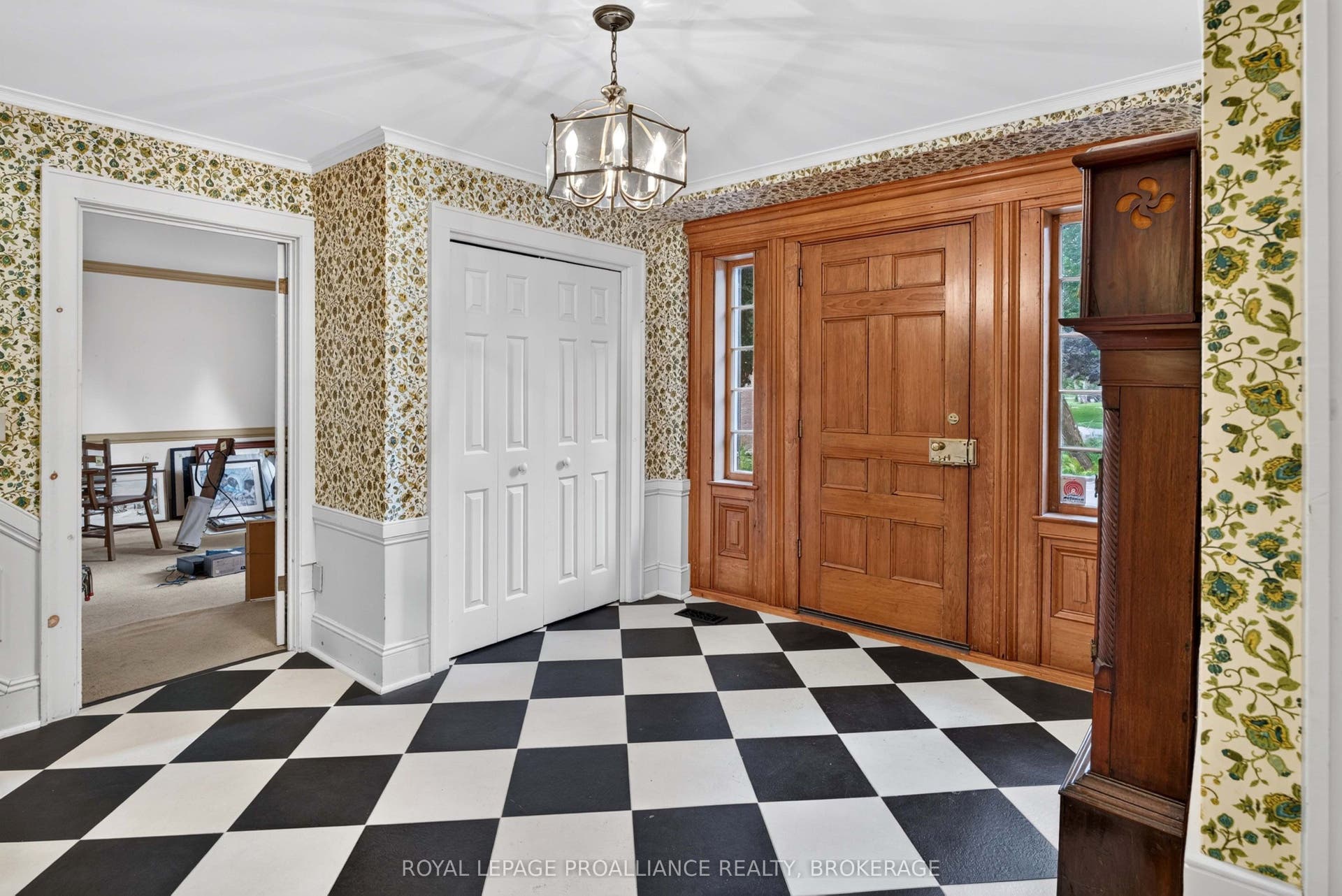 110 Lakeshore Boulevard, Kingston, Frontenac ON K7M 0A5 110 Lakeshore Boulevard, Kingston, Frontenac ON K7M 0A5