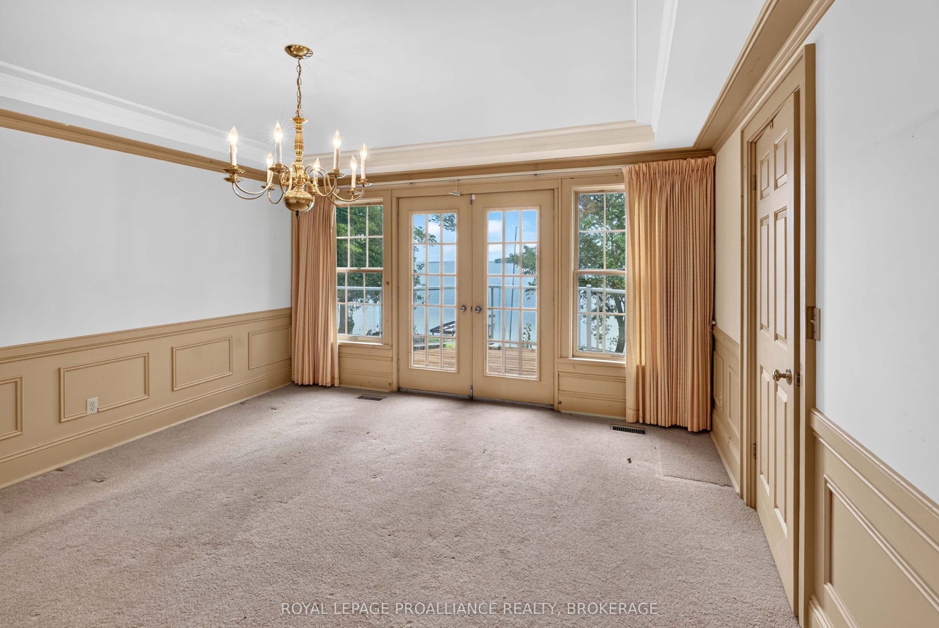 110 Lakeshore Boulevard, Kingston, Frontenac ON K7M 0A5 110 Lakeshore Boulevard, Kingston, Frontenac ON K7M 0A5