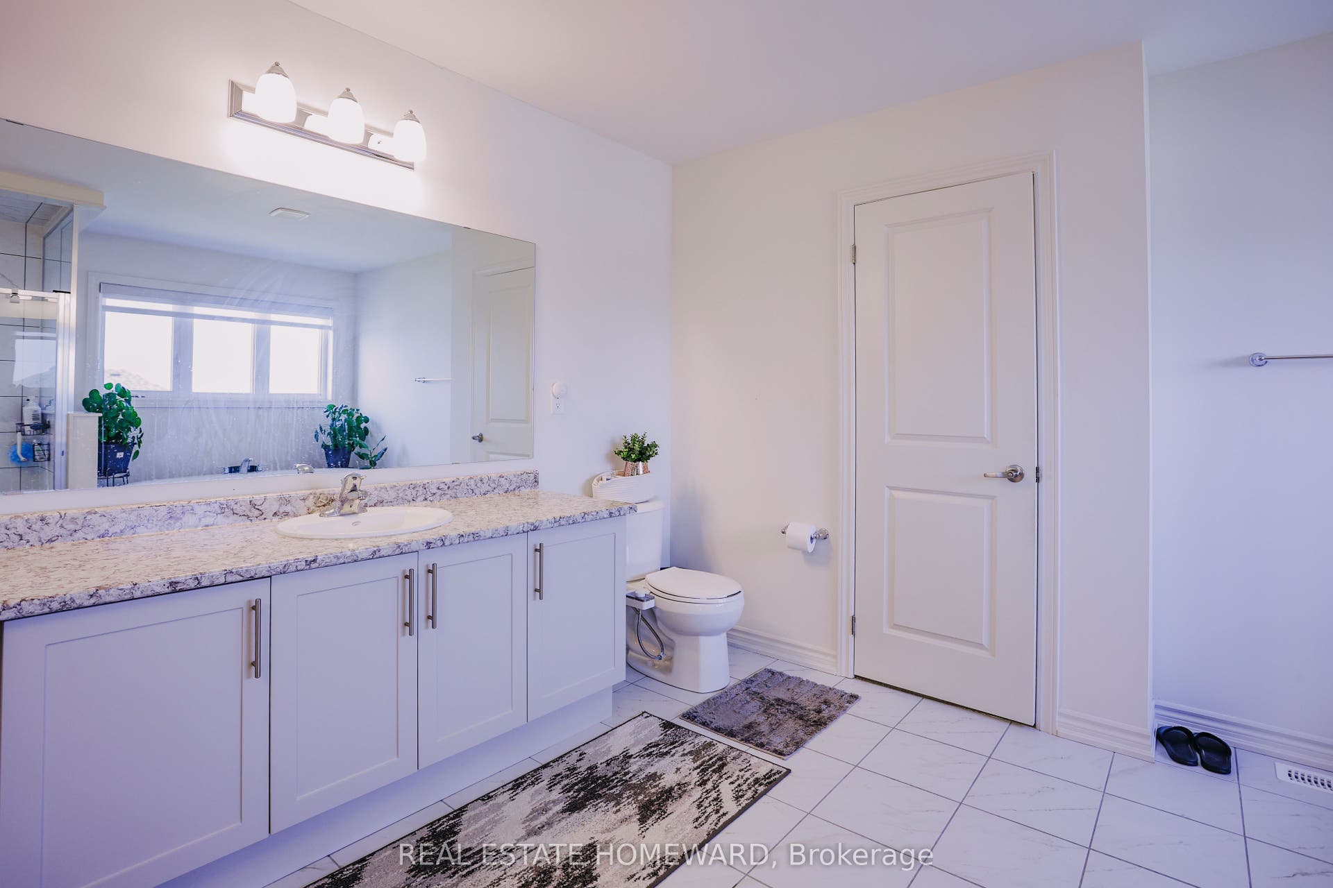 111 Rea Drive, Centre Wellington, Wellington ON N1M 2W3 Master Bathroom