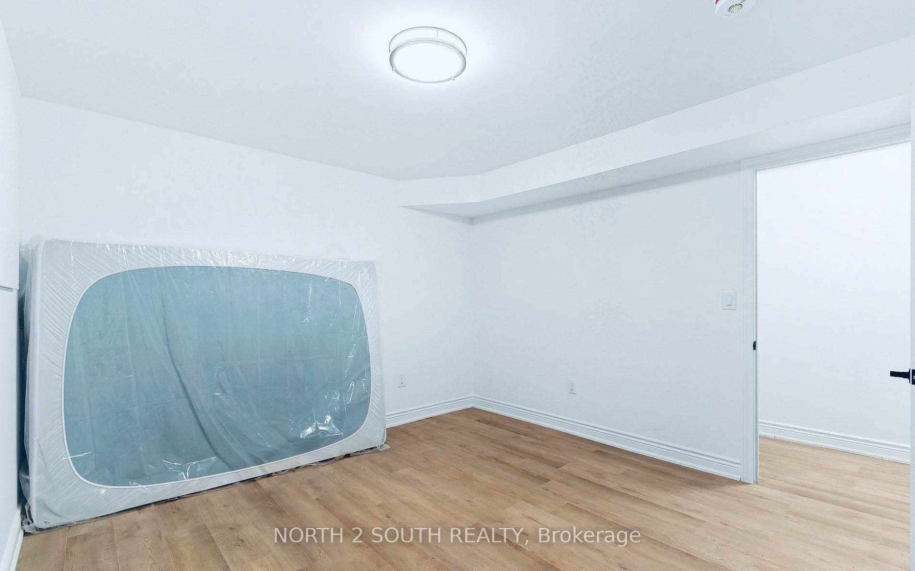 8101 Brookside Drive, #Lower, Niagara Falls, Niagara ON L2H 3T9 8101 Brookside Drive, #Lower, Niagara Falls, Niagara ON L2H 3T9
