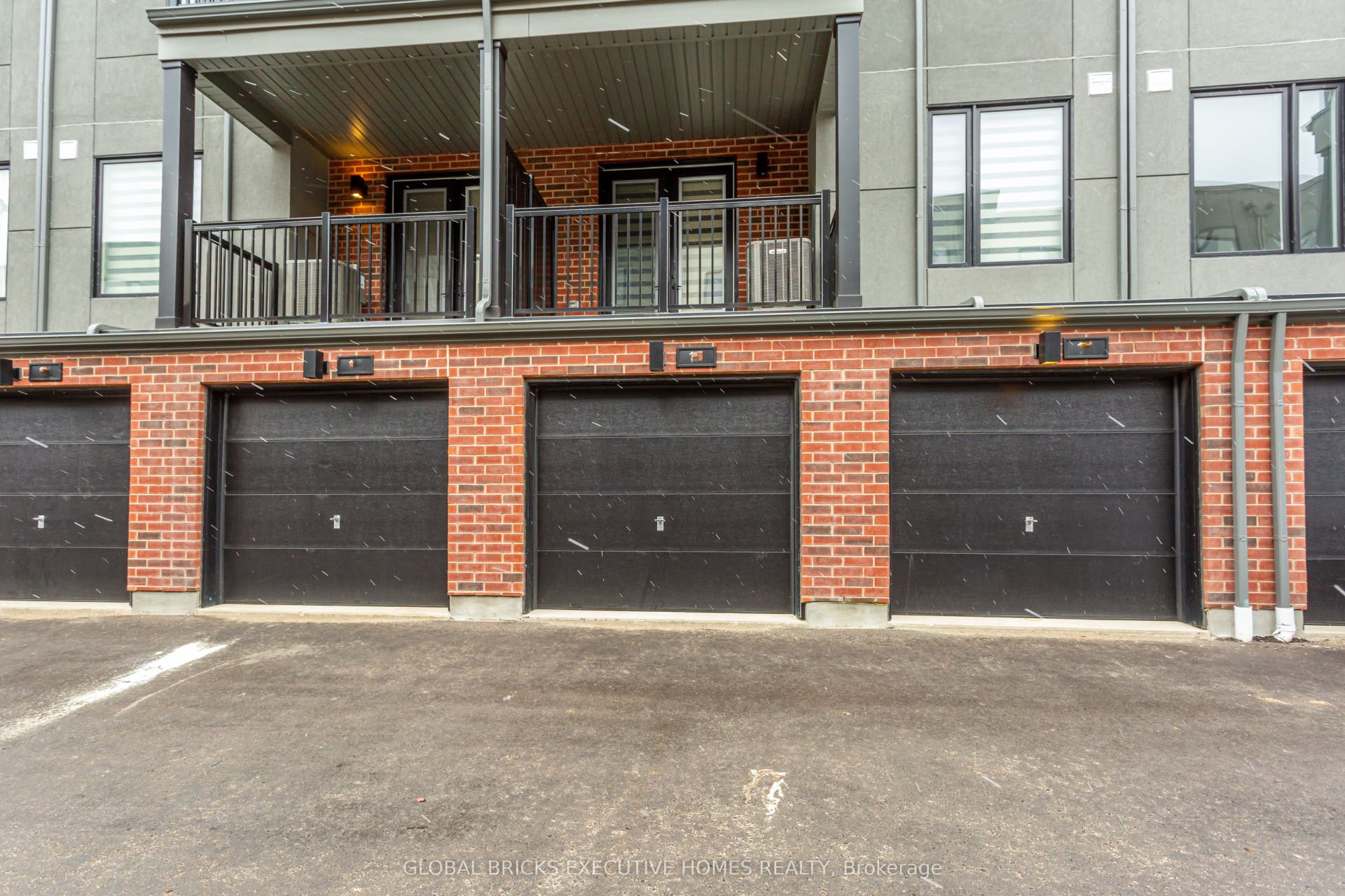 99 Roger Street, #15, Waterloo, Waterloo ON N2J 0G1