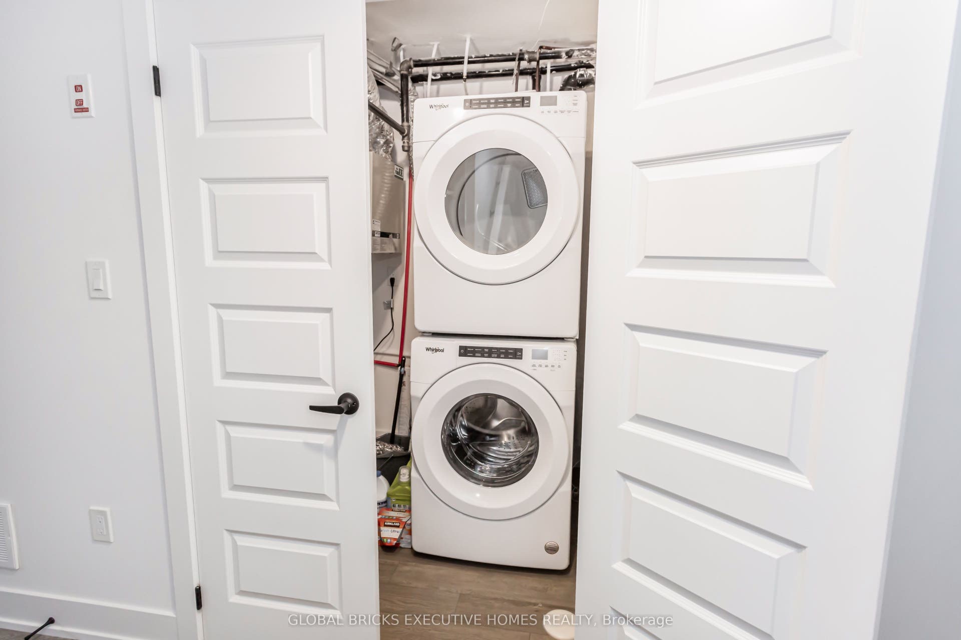 99 Roger Street, #15, Waterloo, Waterloo ON N2J 0G1