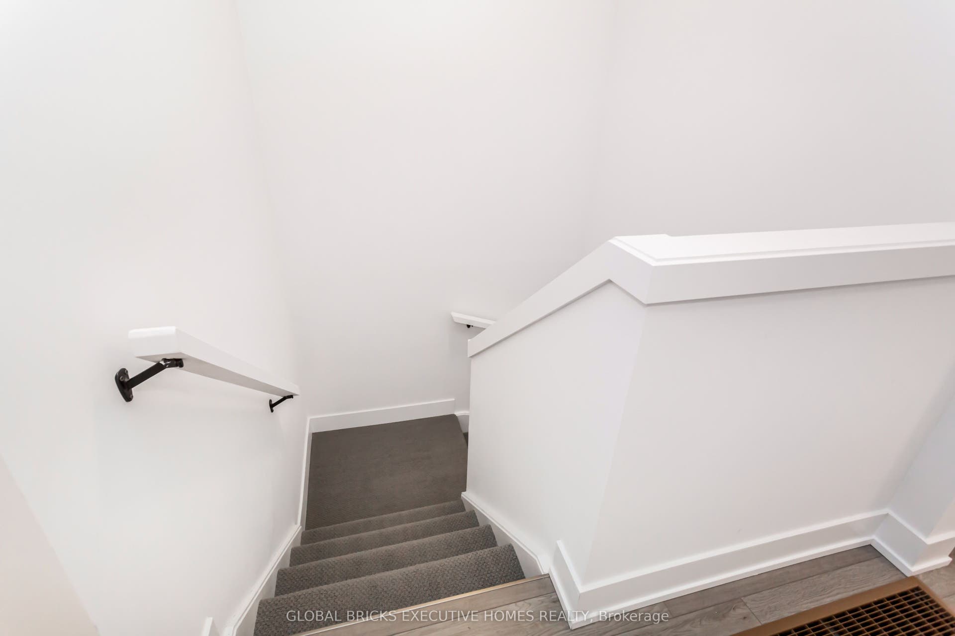 99 Roger Street, #15, Waterloo, Waterloo ON N2J 0G1