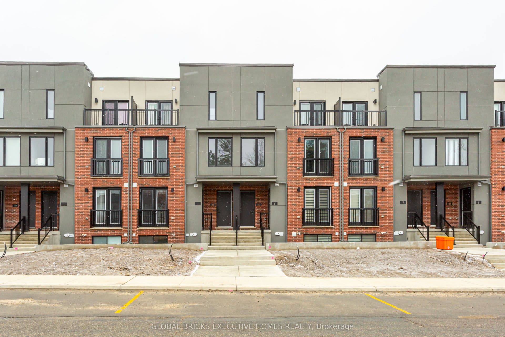 99 Roger Street, #15, Waterloo, Waterloo ON N2J 0G1