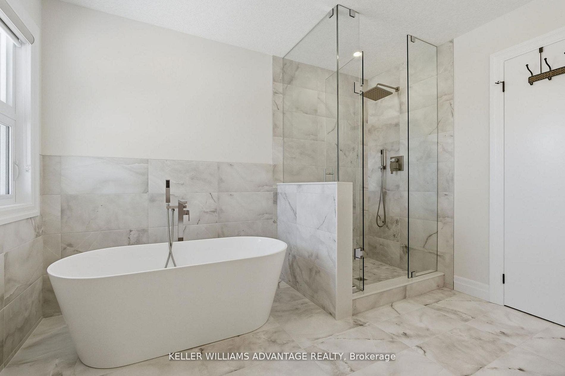 450 Westhaven Street, Waterloo, Waterloo ON N2T 2R2 450 Westhaven Street, Waterloo, Waterloo ON N2T 2R2