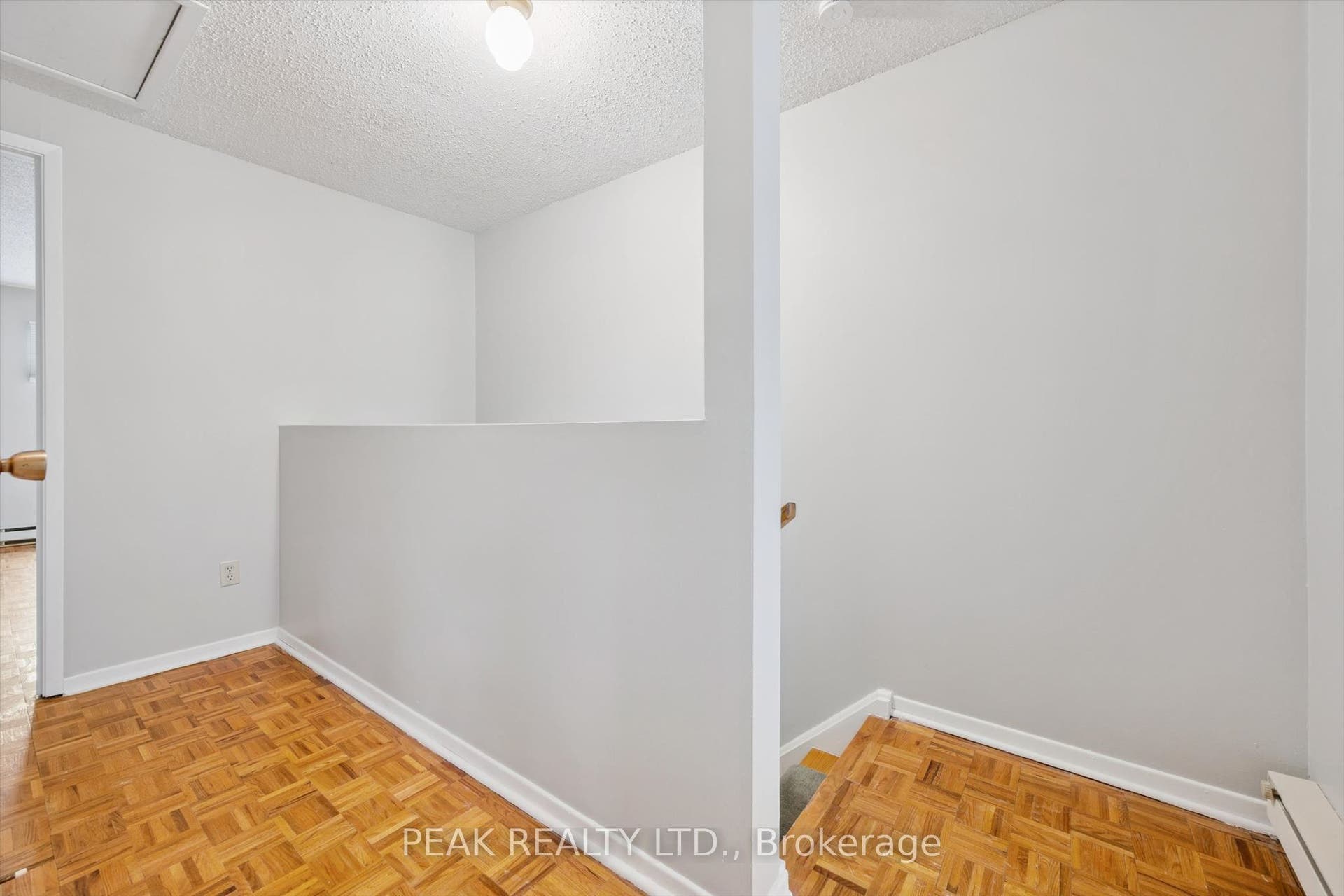 657B Albert Street, Waterloo, Waterloo ON N2L 3V5 657B Albert Street, Waterloo, Waterloo ON N2L 3V5