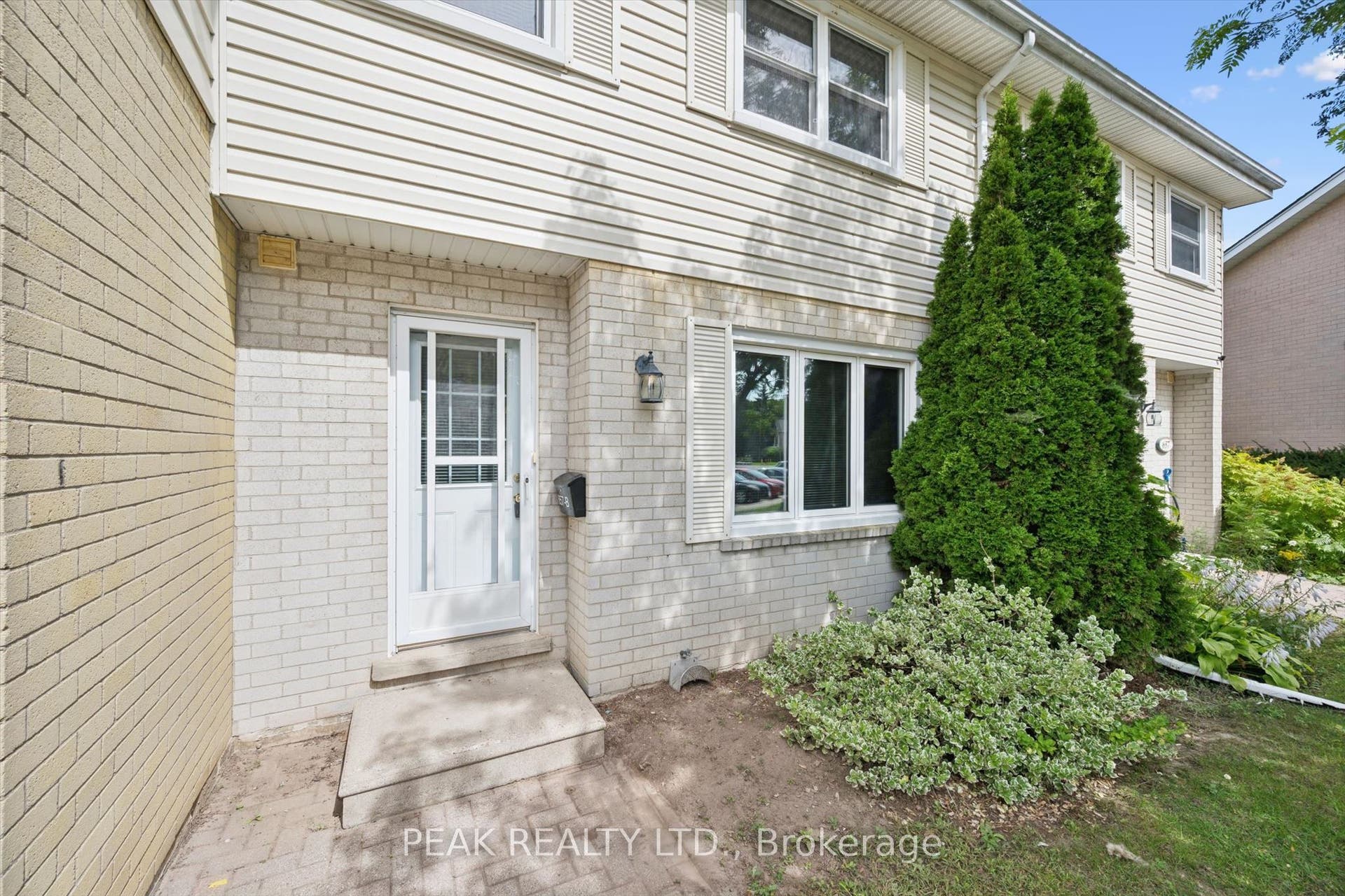 657B Albert Street, Waterloo, Waterloo ON N2L 3V5 657B Albert Street, Waterloo, Waterloo ON N2L 3V5