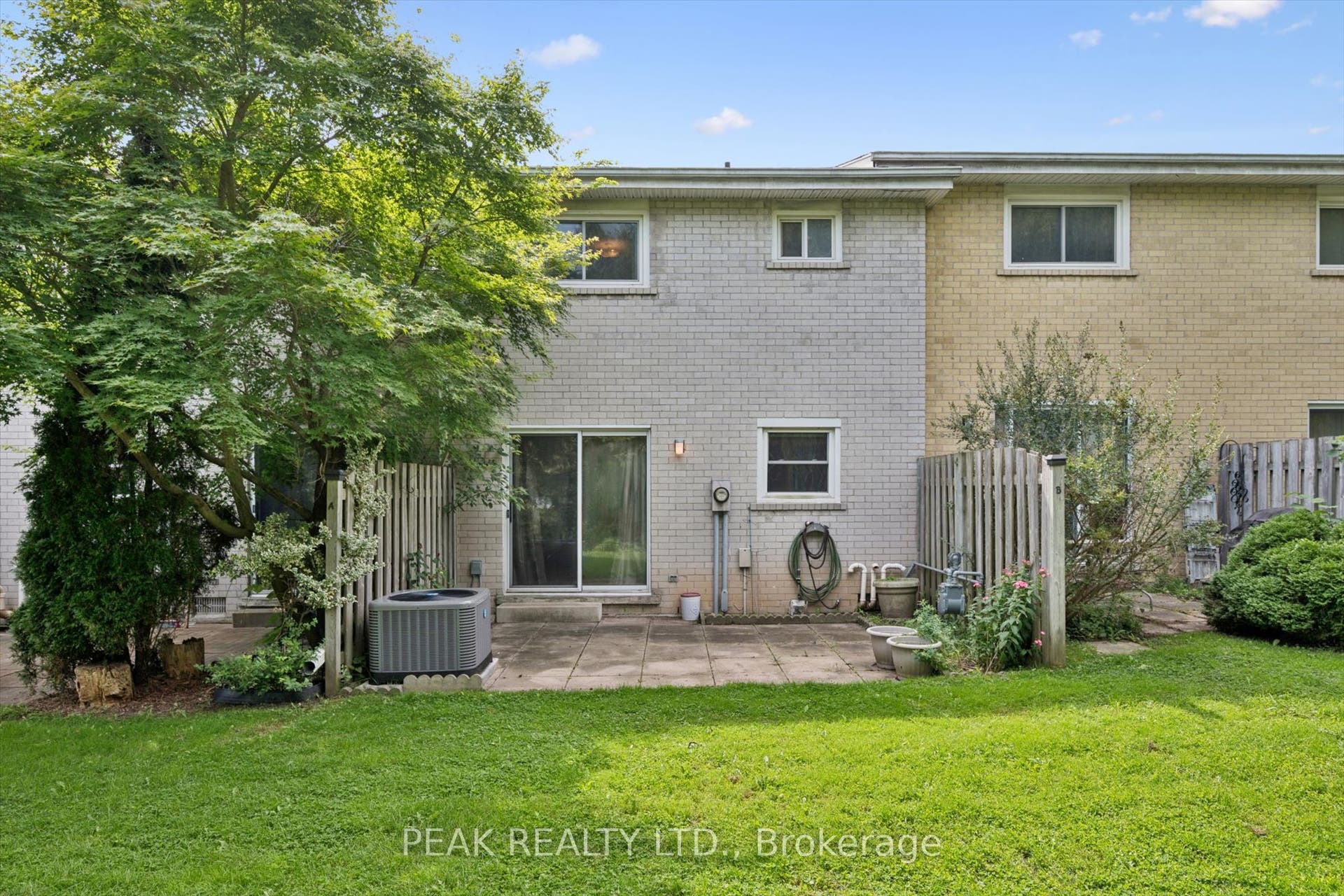 657B Albert Street, Waterloo, Waterloo ON N2L 3V5 657B Albert Street, Waterloo, Waterloo ON N2L 3V5