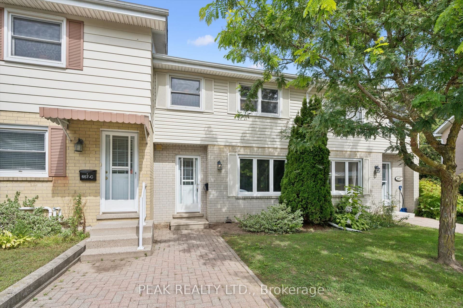 657B Albert Street, Waterloo, Waterloo ON N2L 3V5 657B Albert Street, Waterloo, Waterloo ON N2L 3V5