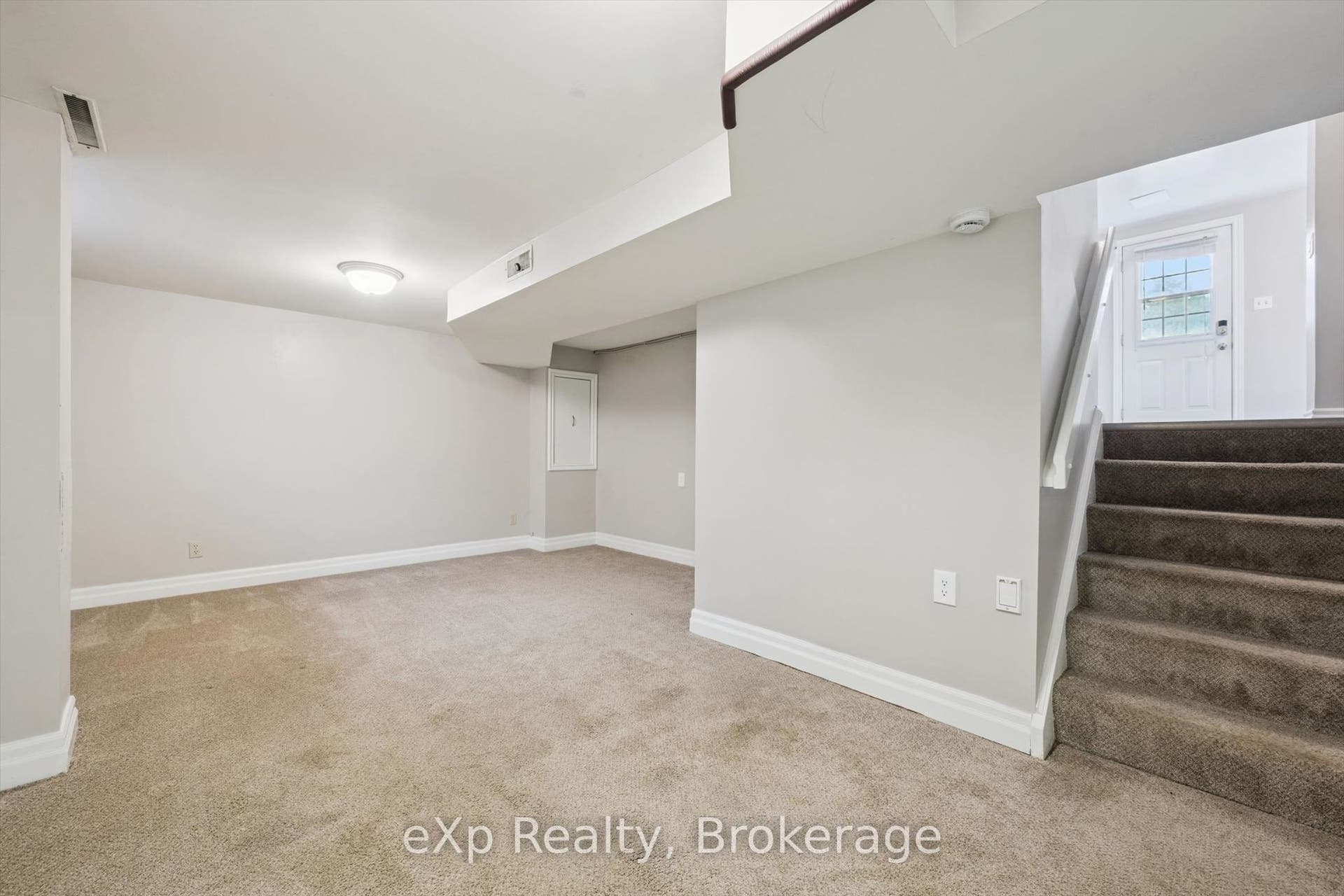 130 Speedvale Avenue W, Guelph, Wellington ON N1H 1K4 130 Speedvale Avenue W, Guelph, Wellington ON N1H 1K4