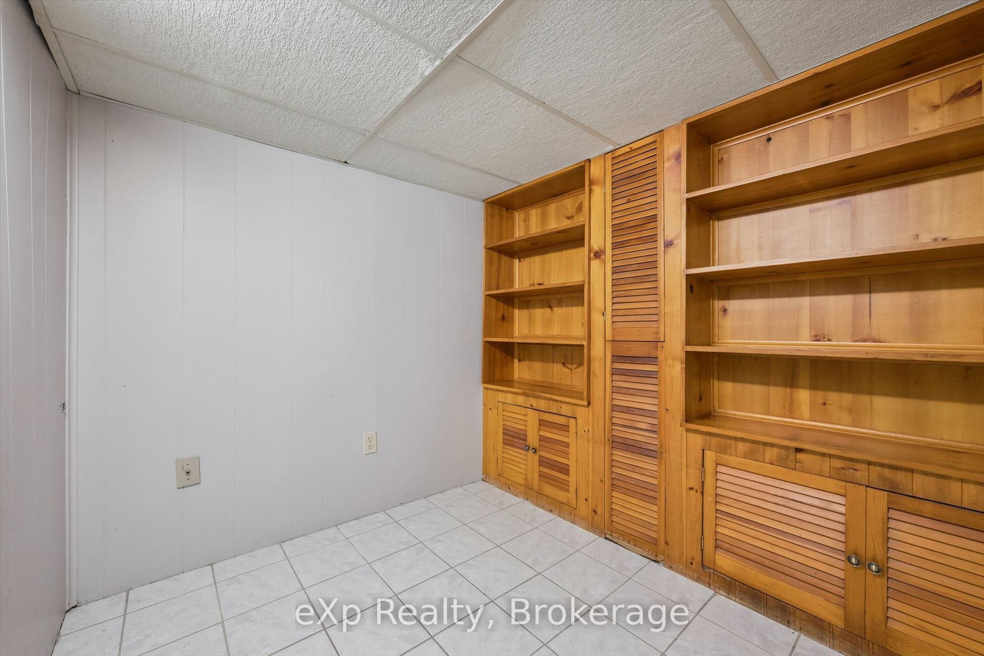 130 Speedvale Avenue W, Guelph, Wellington ON N1H 1K4 130 Speedvale Avenue W, Guelph, Wellington ON N1H 1K4