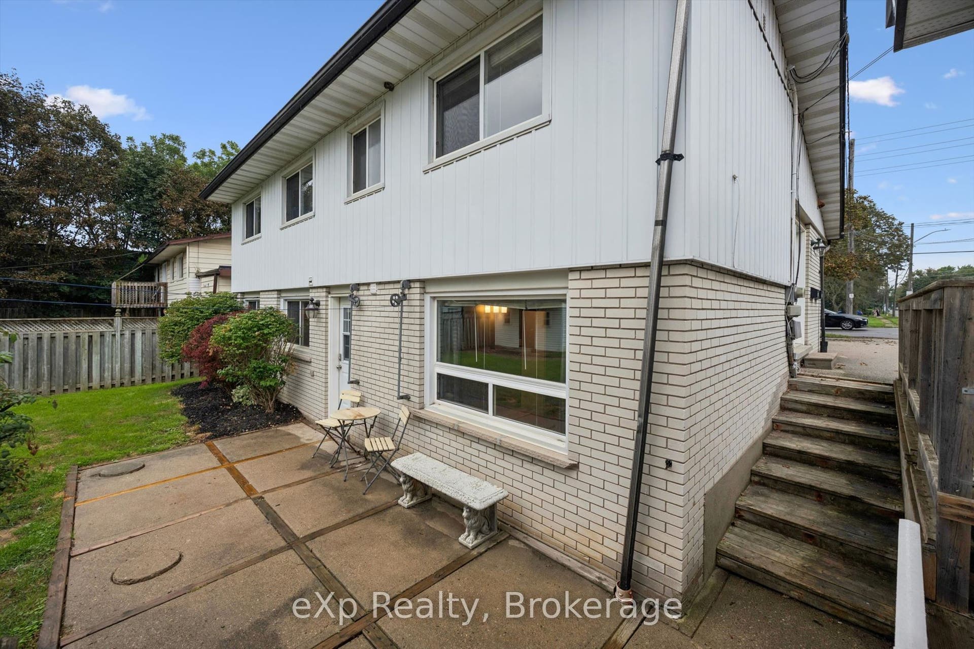 130 Speedvale Avenue W, Guelph, Wellington ON N1H 1K4 130 Speedvale Avenue W, Guelph, Wellington ON N1H 1K4