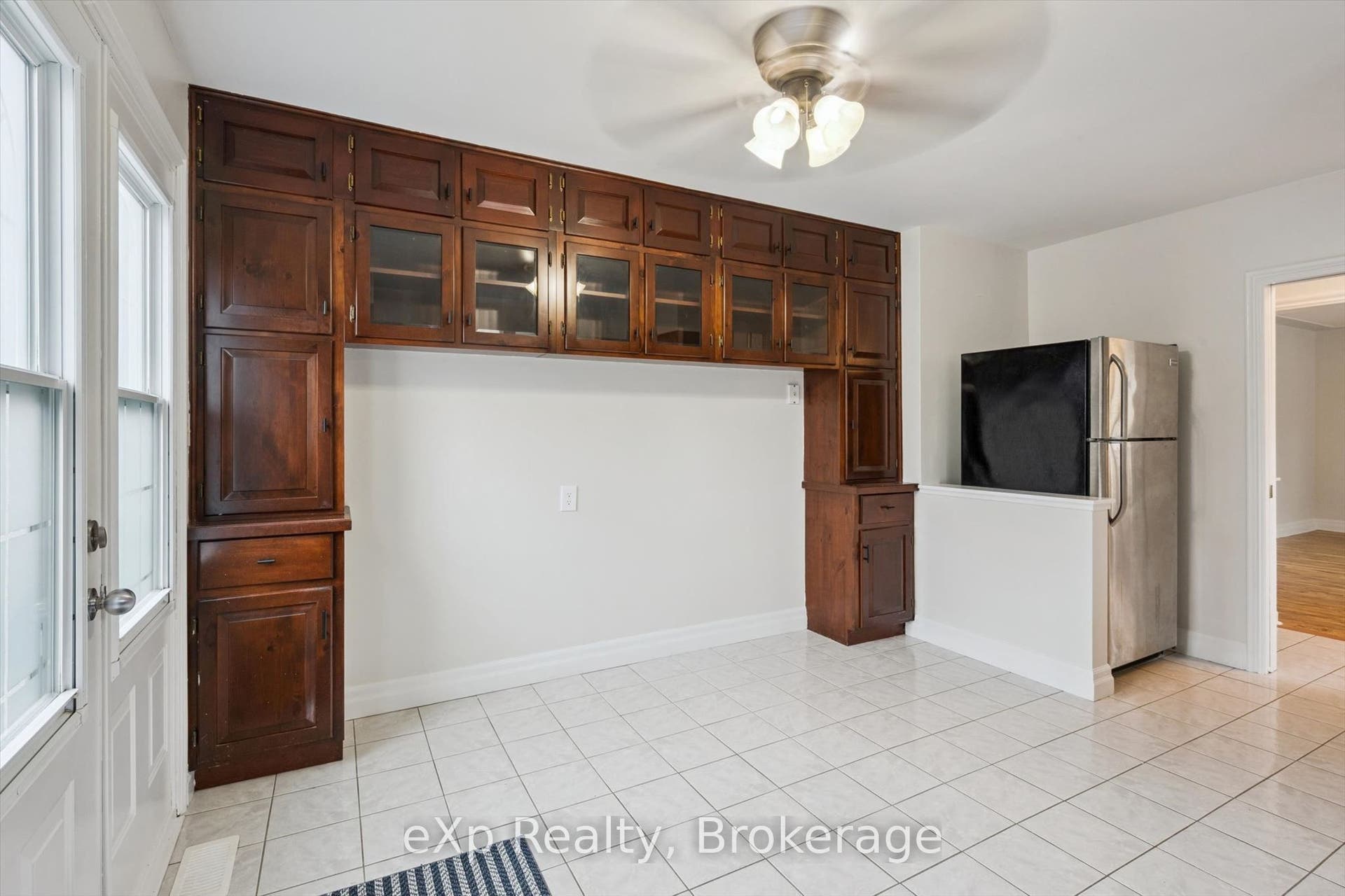 130 Speedvale Avenue W, Guelph, Wellington ON N1H 1K4 130 Speedvale Avenue W, Guelph, Wellington ON N1H 1K4