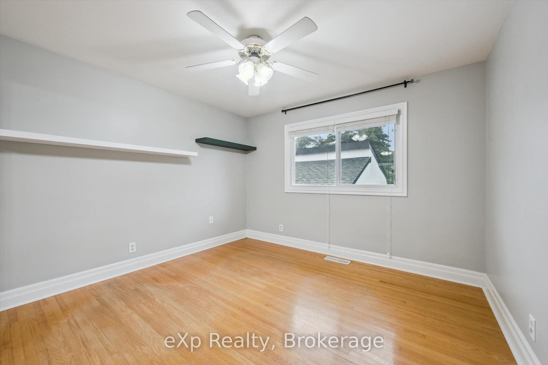 130 Speedvale Avenue W, Guelph, Wellington ON N1H 1K4 130 Speedvale Avenue W, Guelph, Wellington ON N1H 1K4