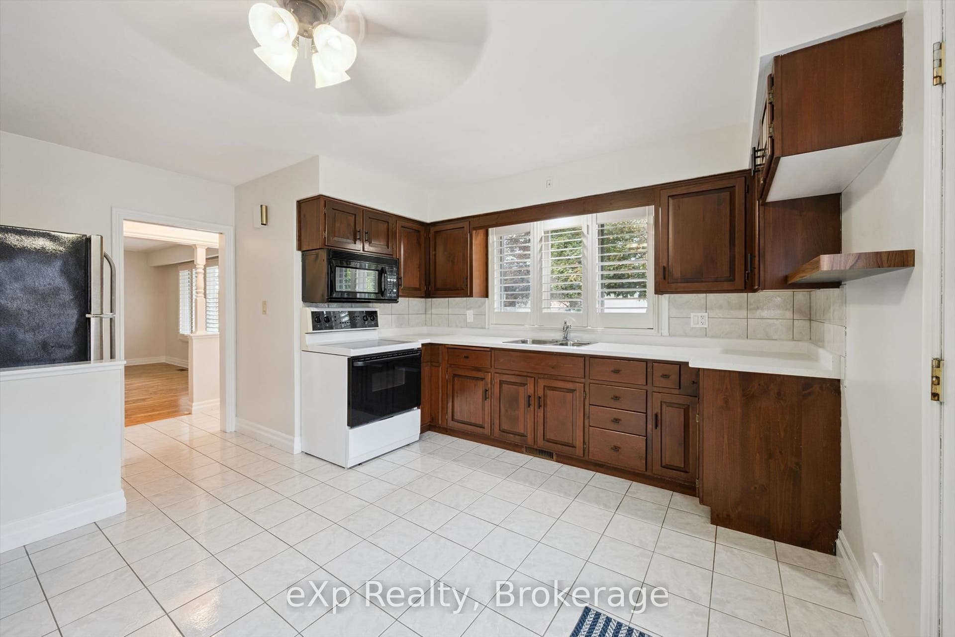 130 Speedvale Avenue W, Guelph, Wellington ON N1H 1K4 130 Speedvale Avenue W, Guelph, Wellington ON N1H 1K4